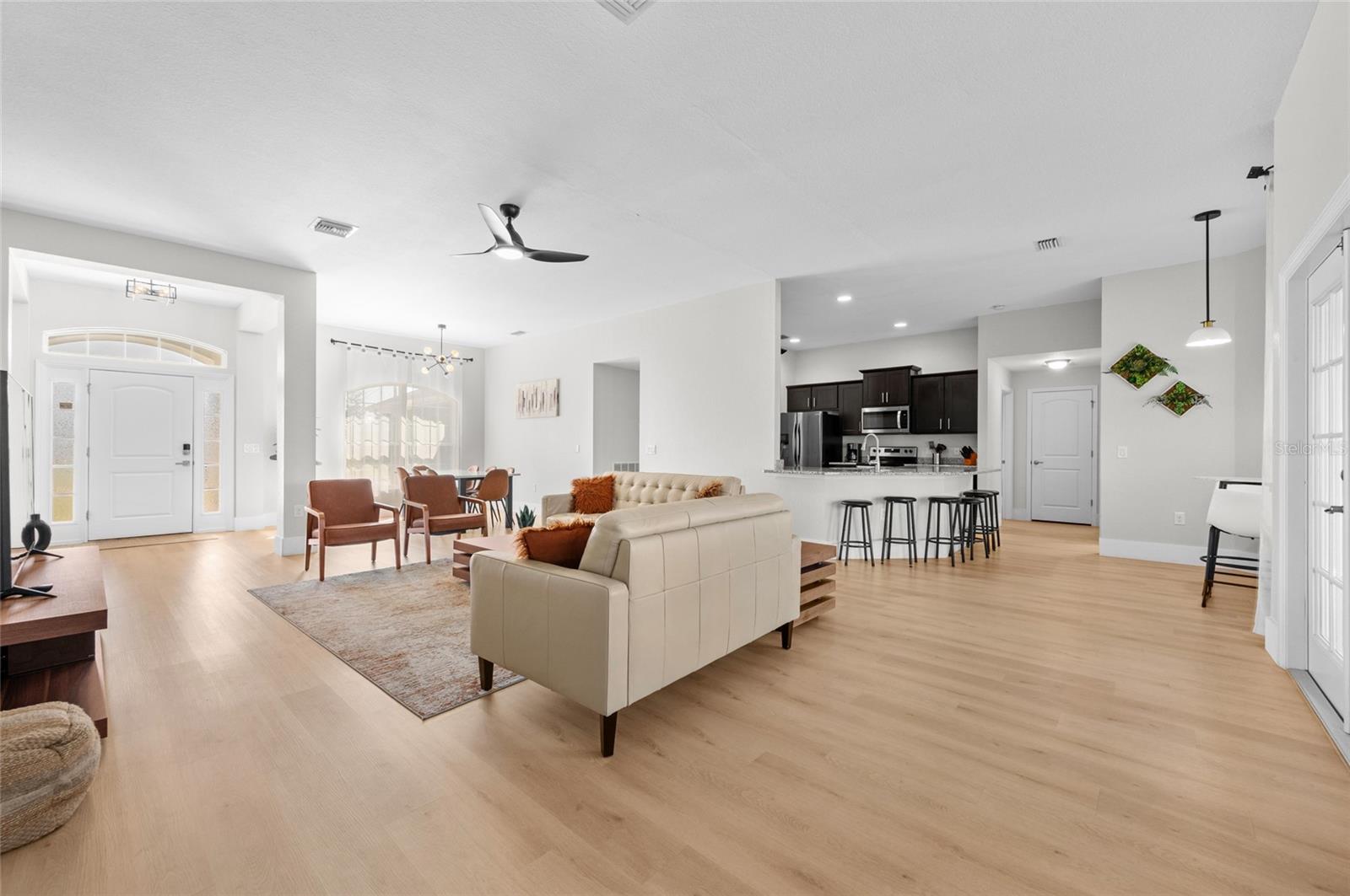 Image 12 of 72 For 17 White Marsh Lane