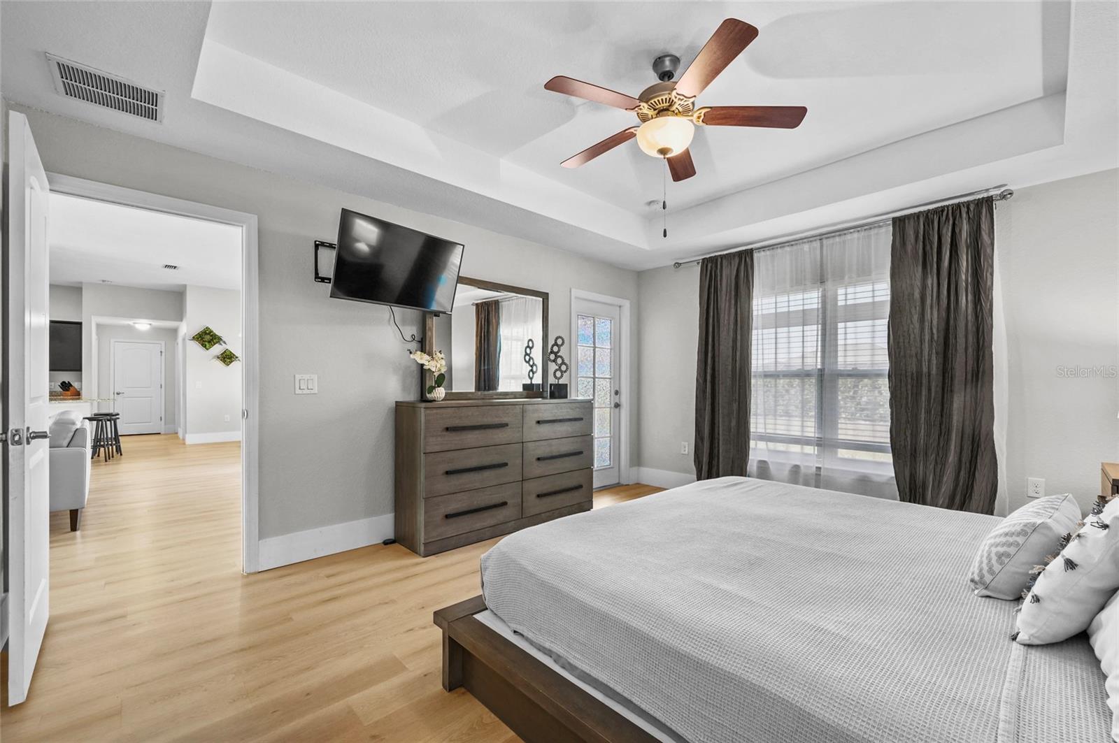 Image 25 of 72 For 17 White Marsh Lane