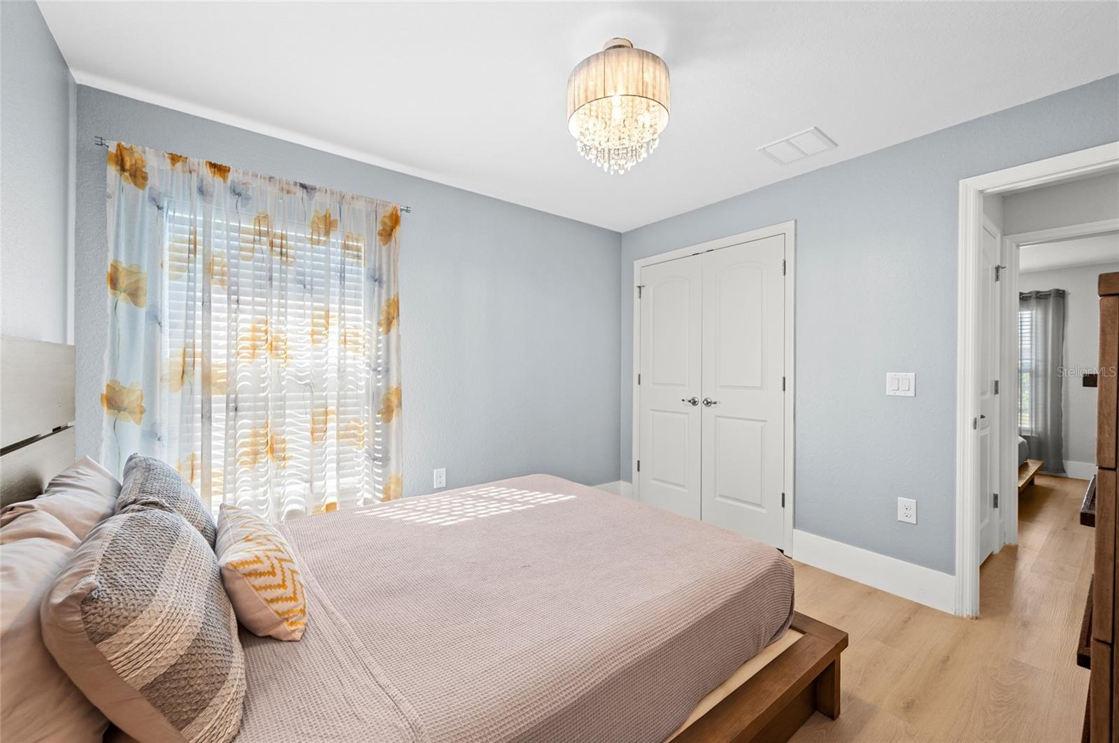 Image 36 of 72 For 17 White Marsh Lane