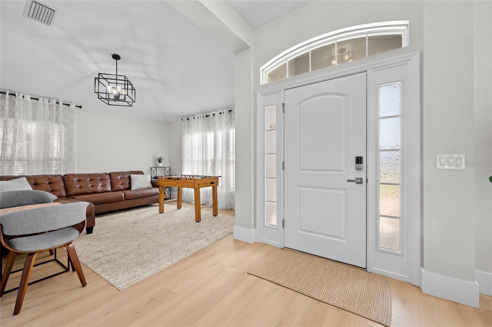 Image 4 of 72 For 17 White Marsh Lane