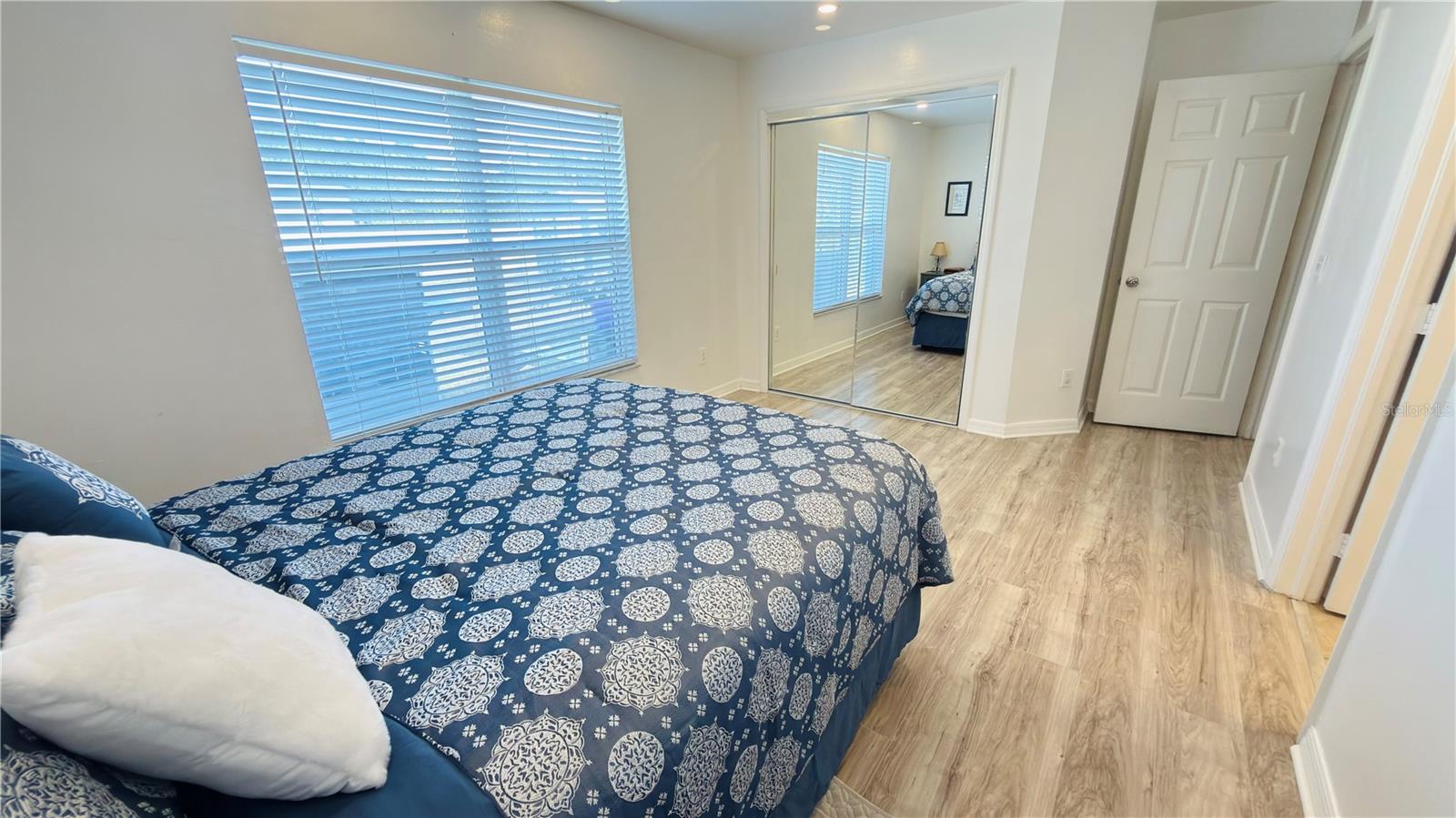 Image 17 of 49 For 2616 27th Street W