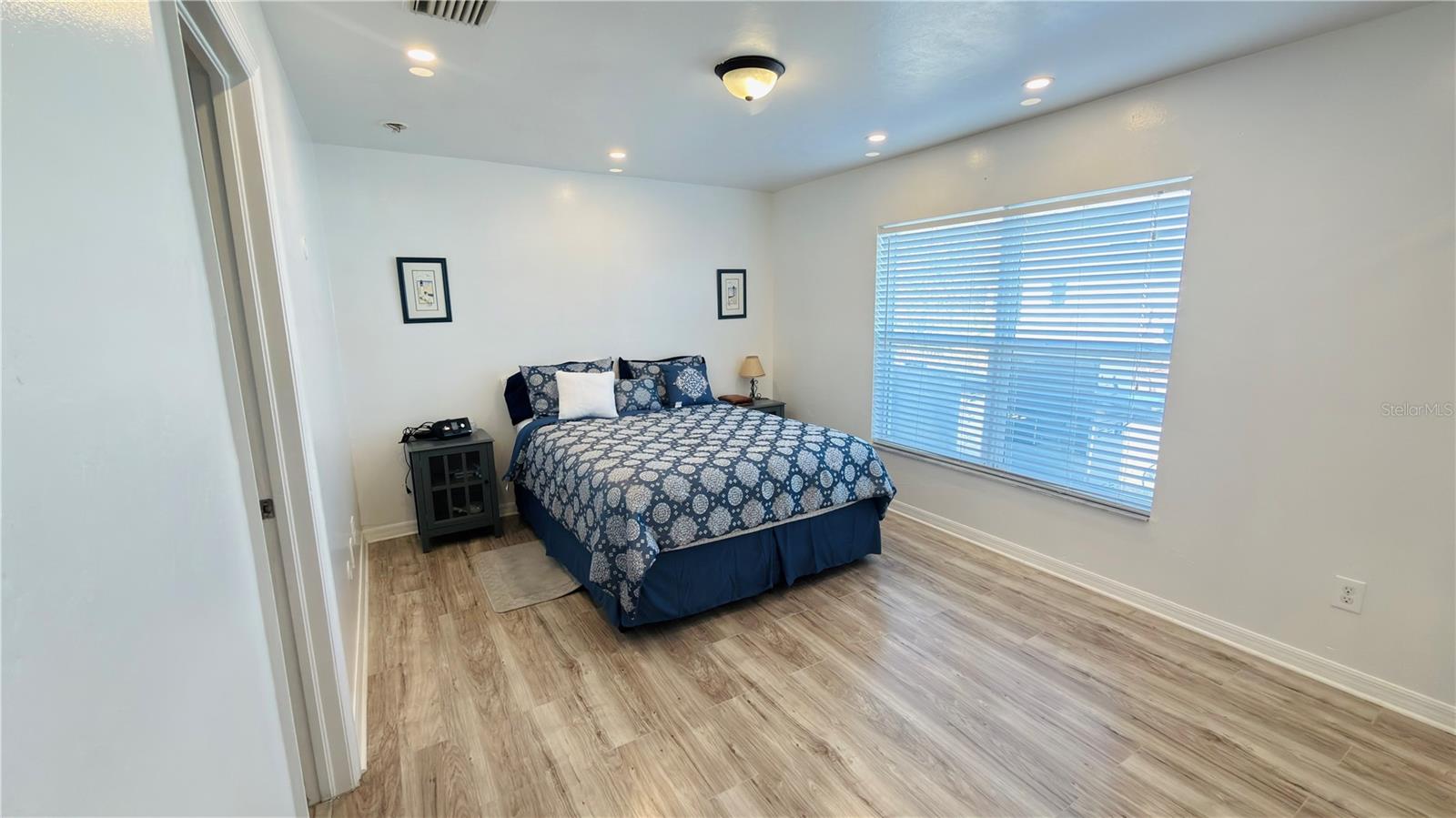 Image 18 of 49 For 2616 27th Street W