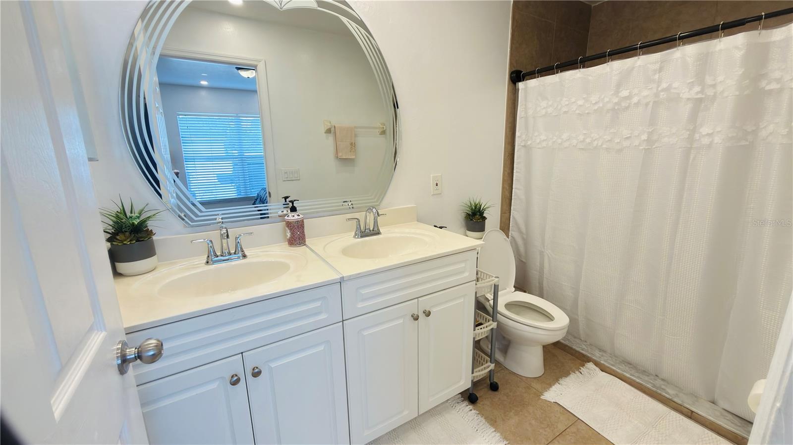 Image 19 of 49 For 2616 27th Street W