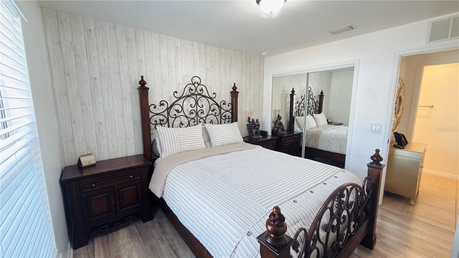 Image 27 of 49 For 2616 27th Street W