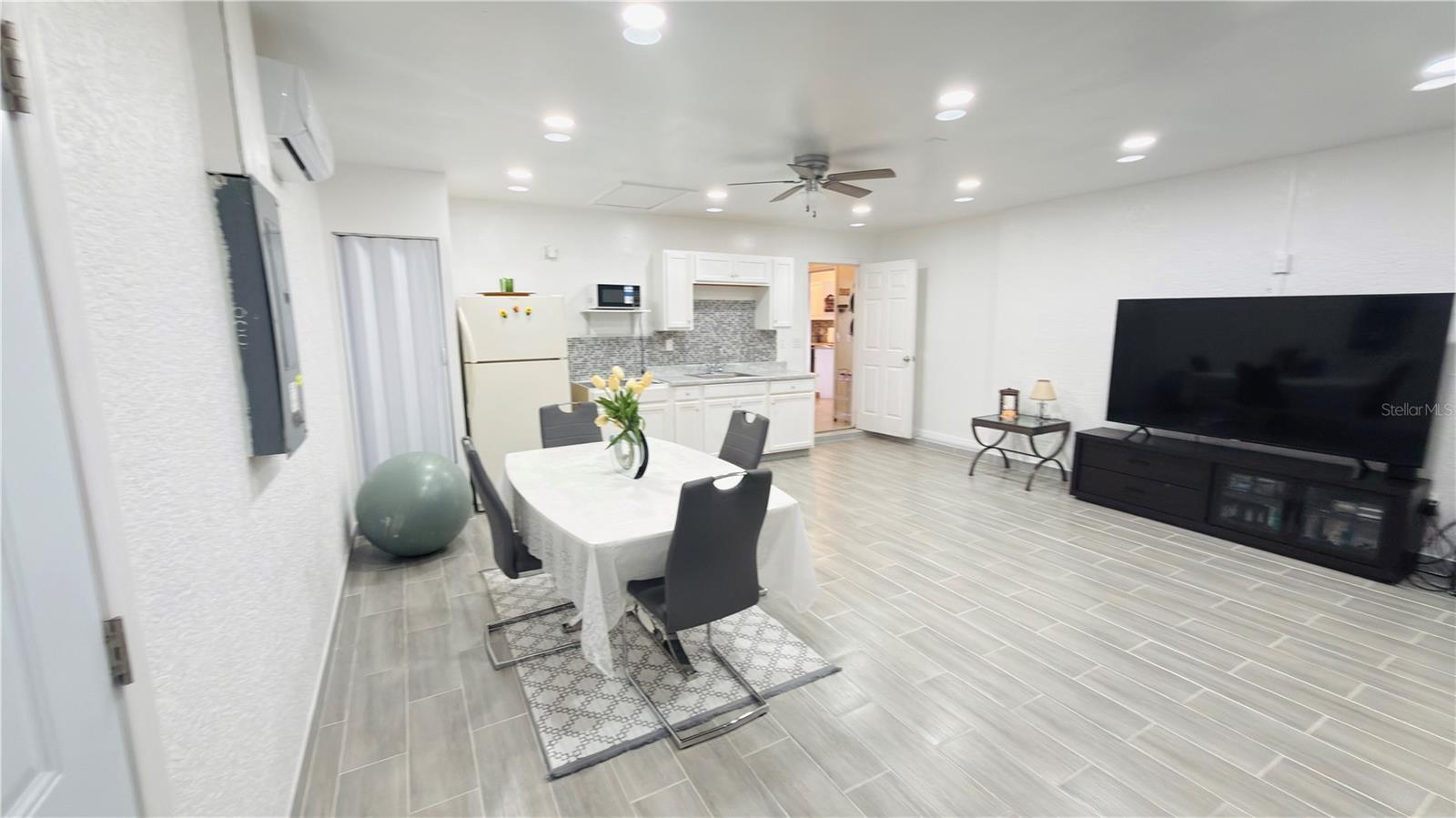 Image 30 of 49 For 2616 27th Street W