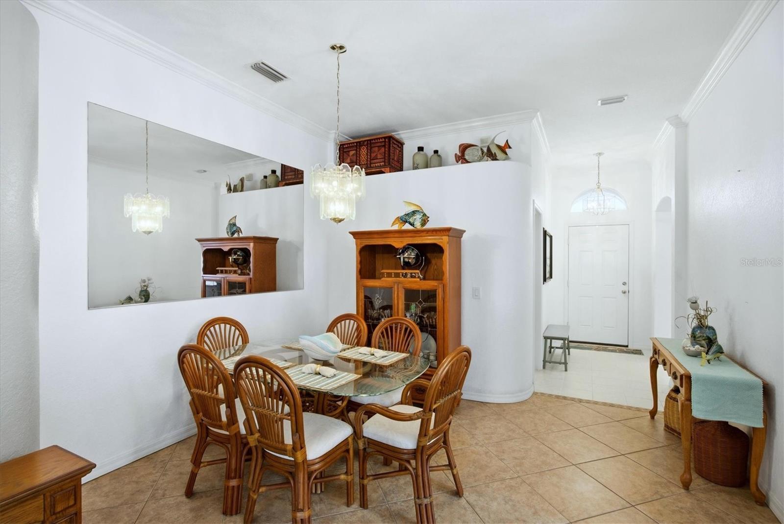 Image 15 of 69 For 1658 Scarlett Avenue