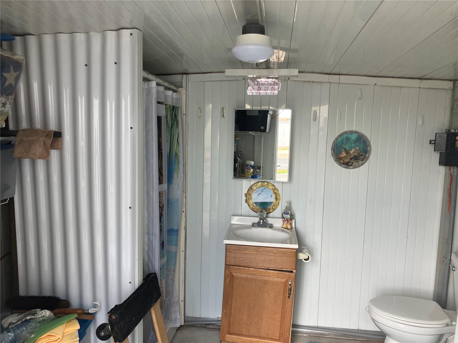 Image 6 of 10 For 46900 Bermont  111