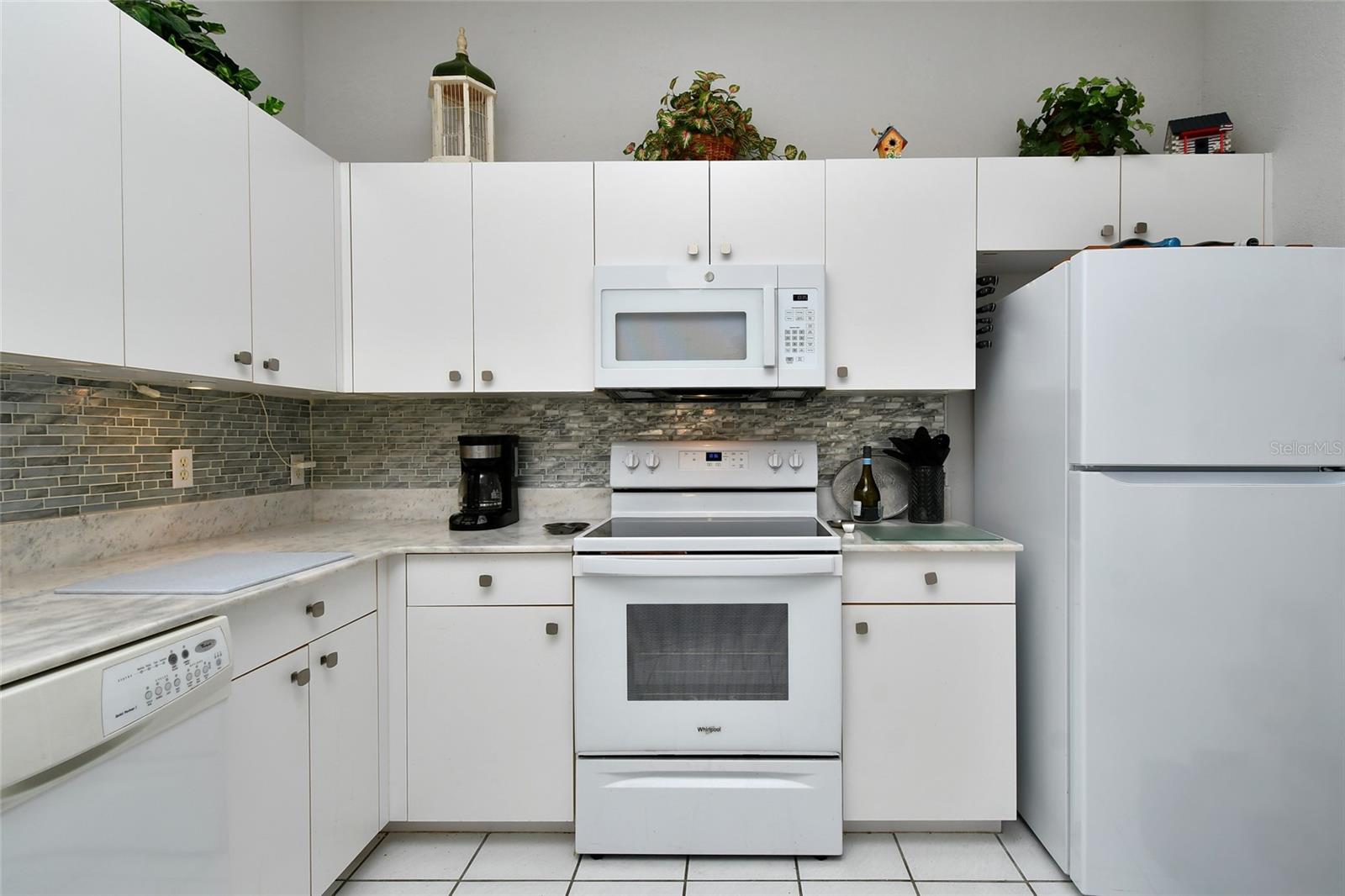 Image 13 of 32 For 2049 Matecumbe Key Road