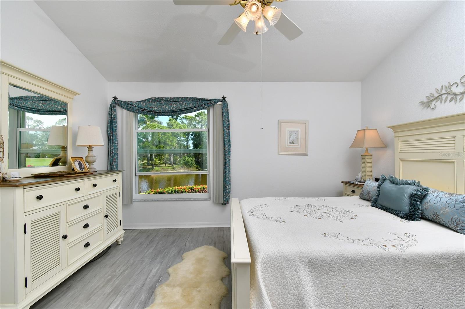 Image 17 of 32 For 2049 Matecumbe Key Road