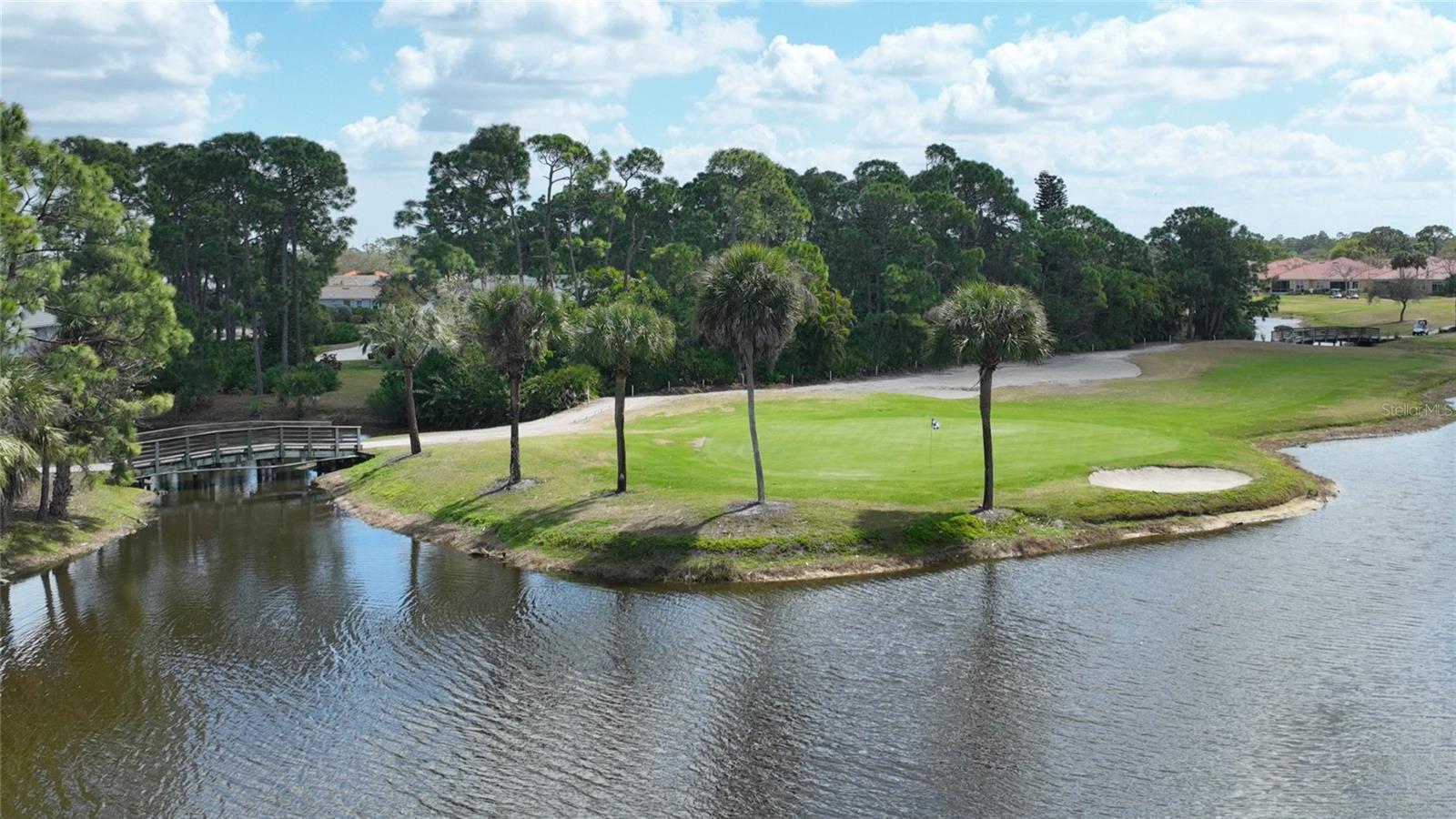 Image 2 of 32 For 2049 Matecumbe Key Road