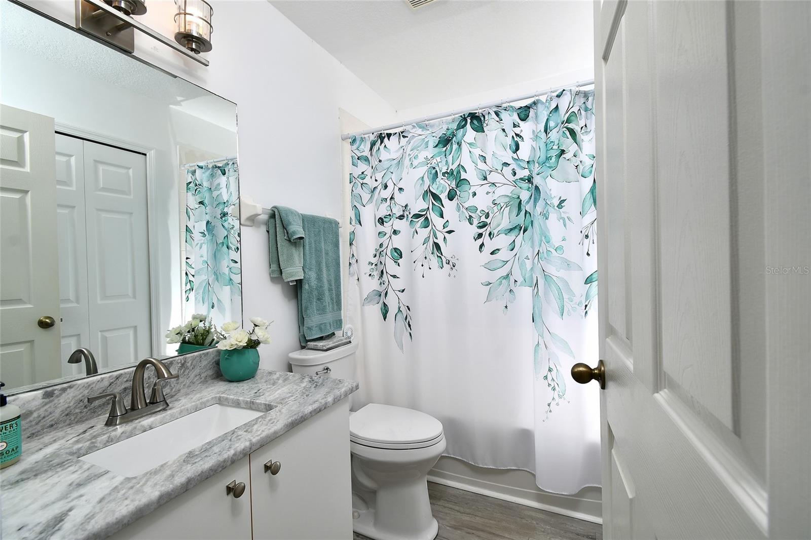 Image 22 of 32 For 2049 Matecumbe Key Road