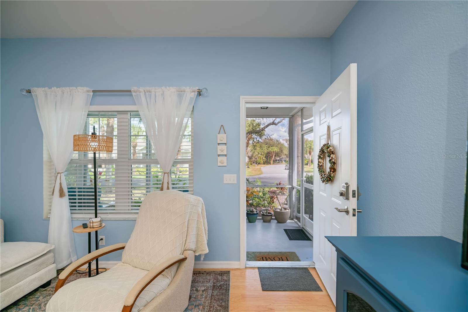 Image 17 of 89 For 1313 Red Oak Lane