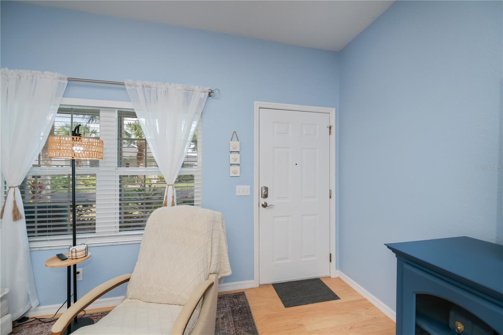 Image 18 of 89 For 1313 Red Oak Lane