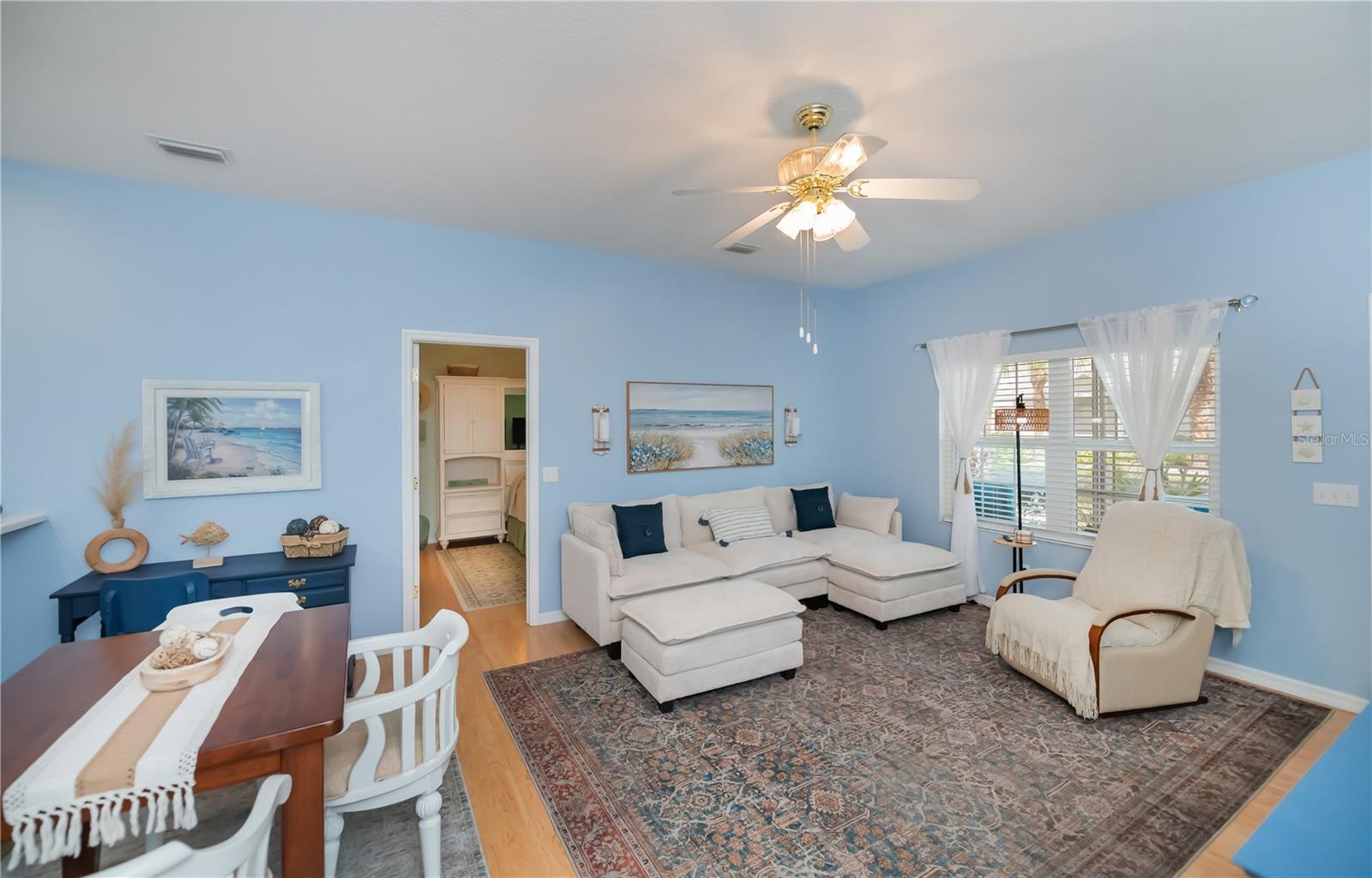 Image 23 of 89 For 1313 Red Oak Lane