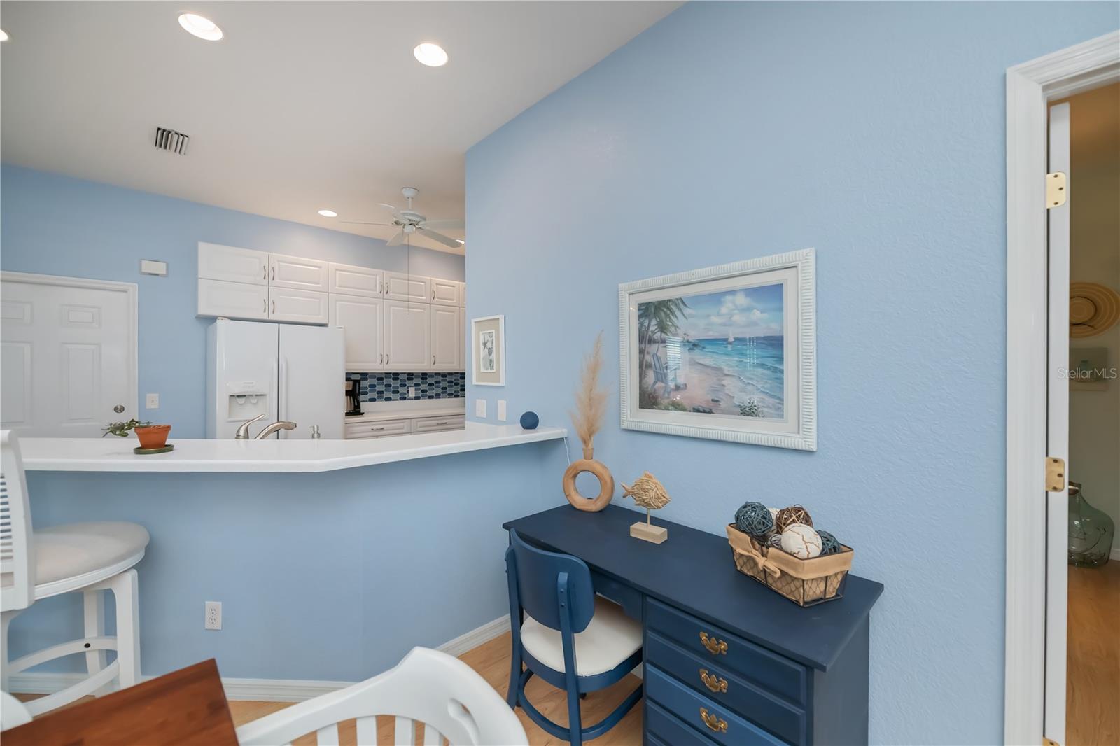 Image 28 of 89 For 1313 Red Oak Lane