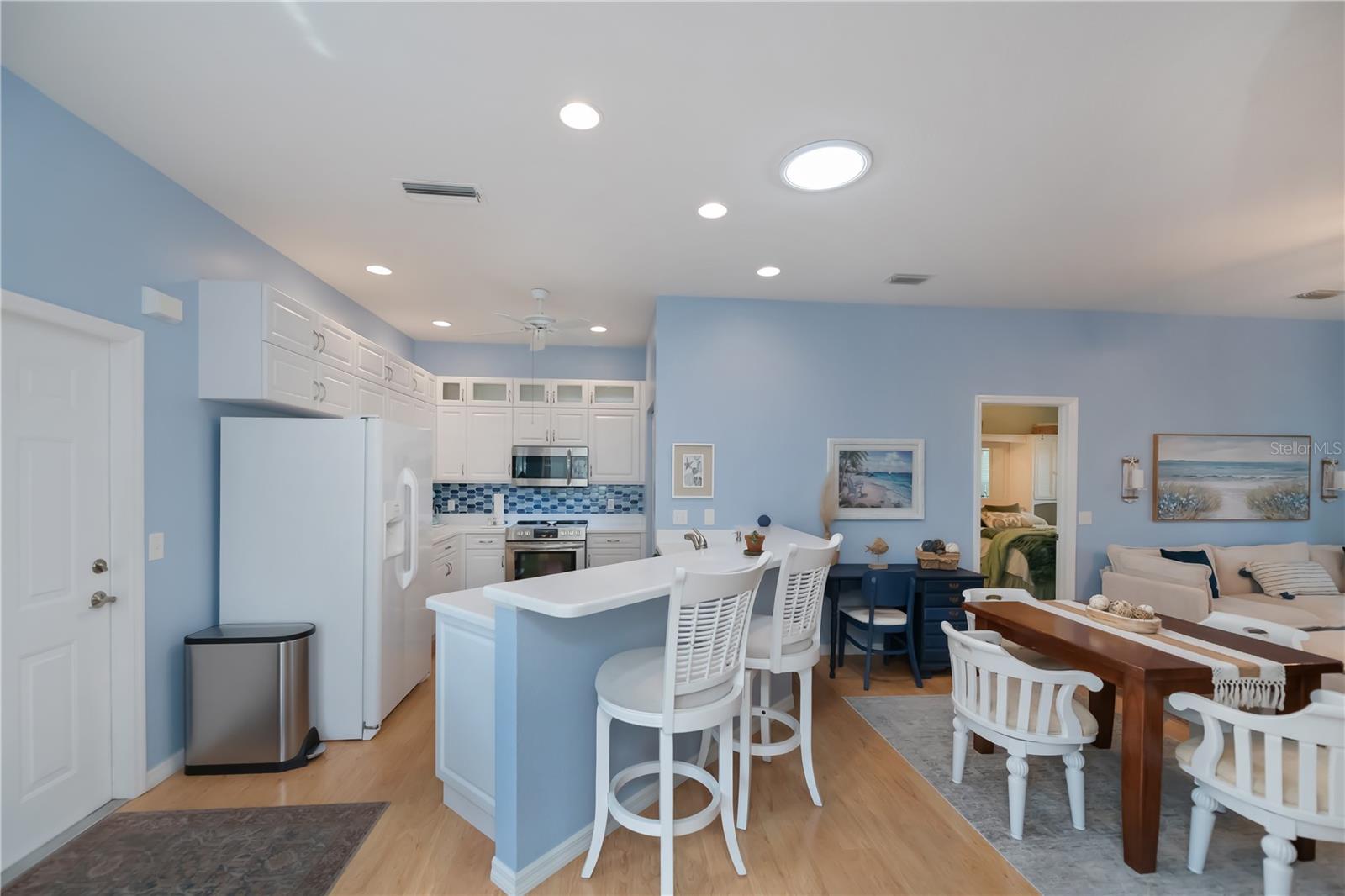 Image 30 of 89 For 1313 Red Oak Lane