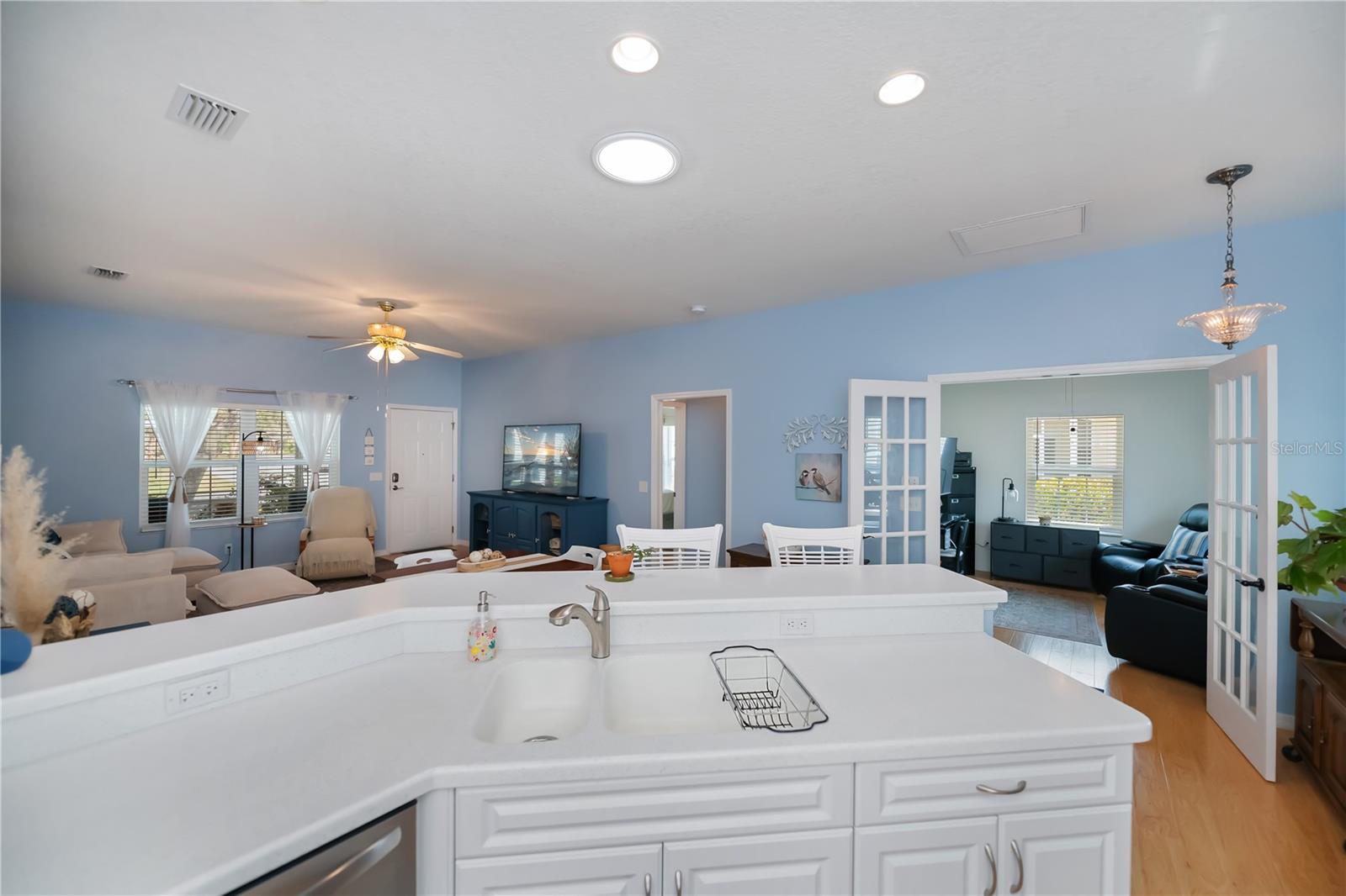 Image 34 of 89 For 1313 Red Oak Lane