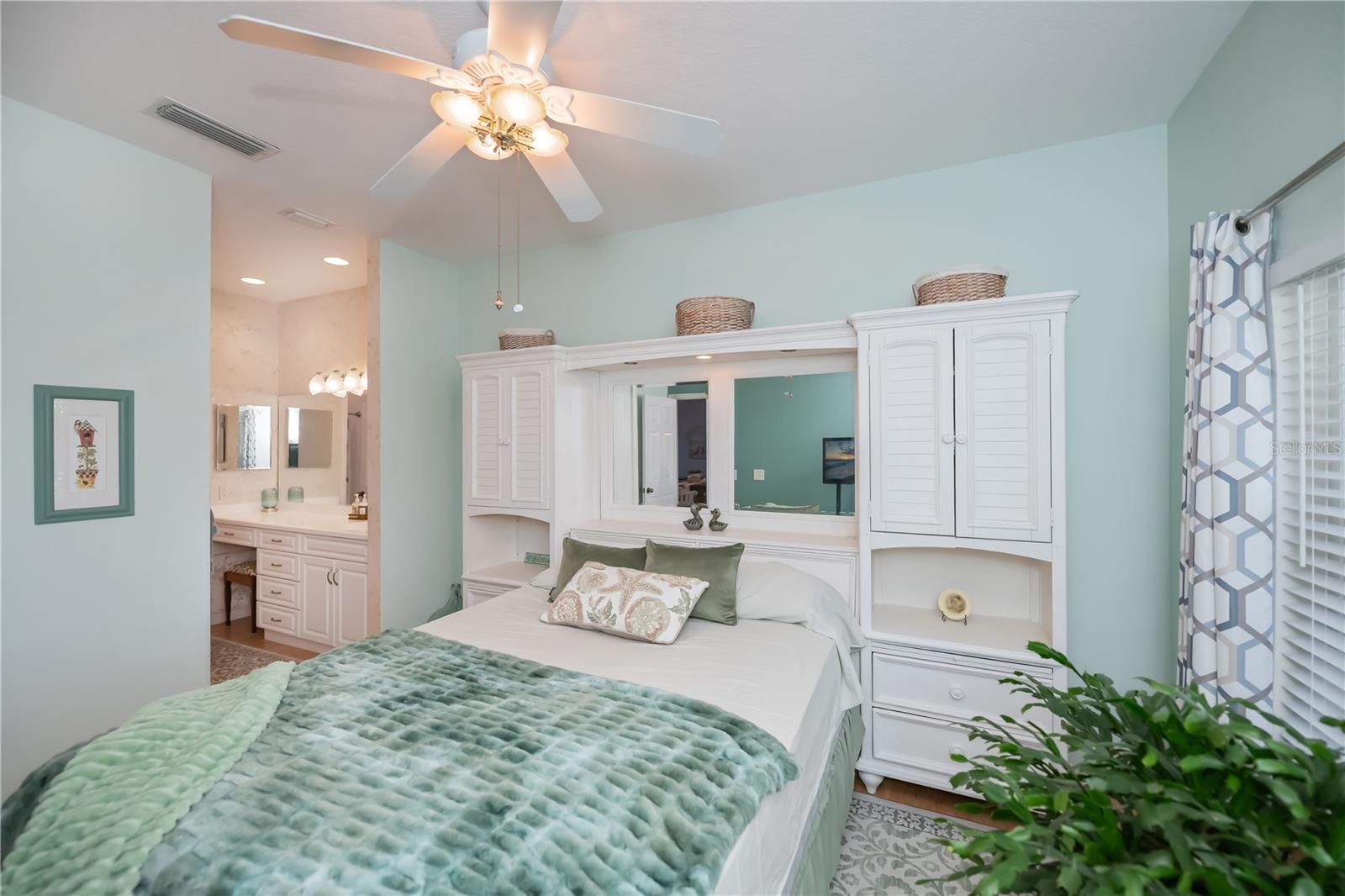 Image 45 of 89 For 1313 Red Oak Lane