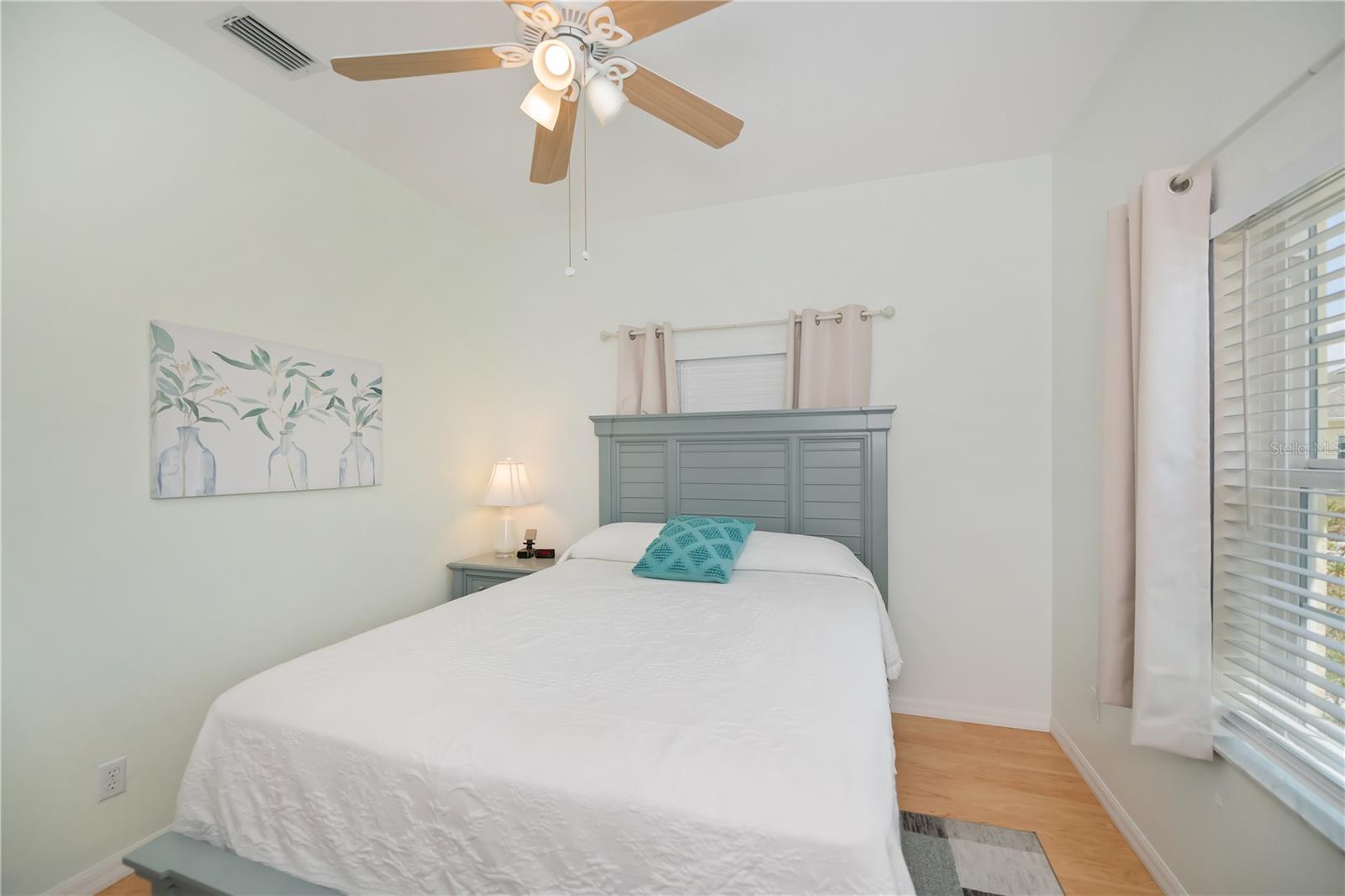 Image 51 of 89 For 1313 Red Oak Lane