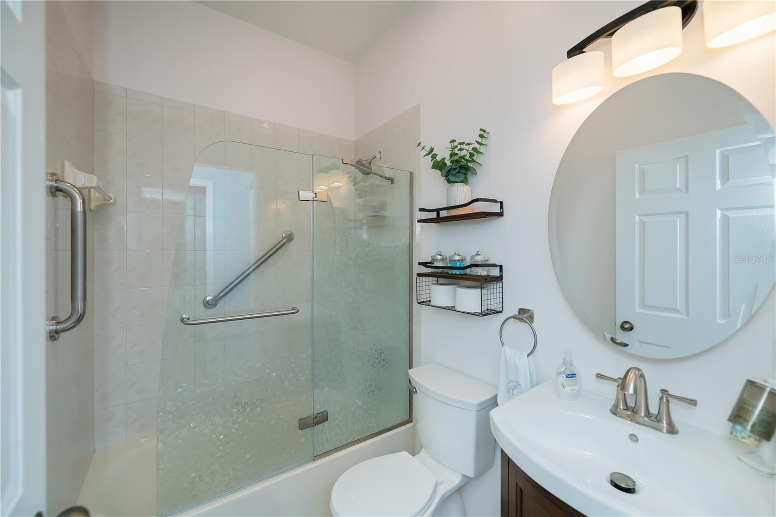 Image 53 of 89 For 1313 Red Oak Lane