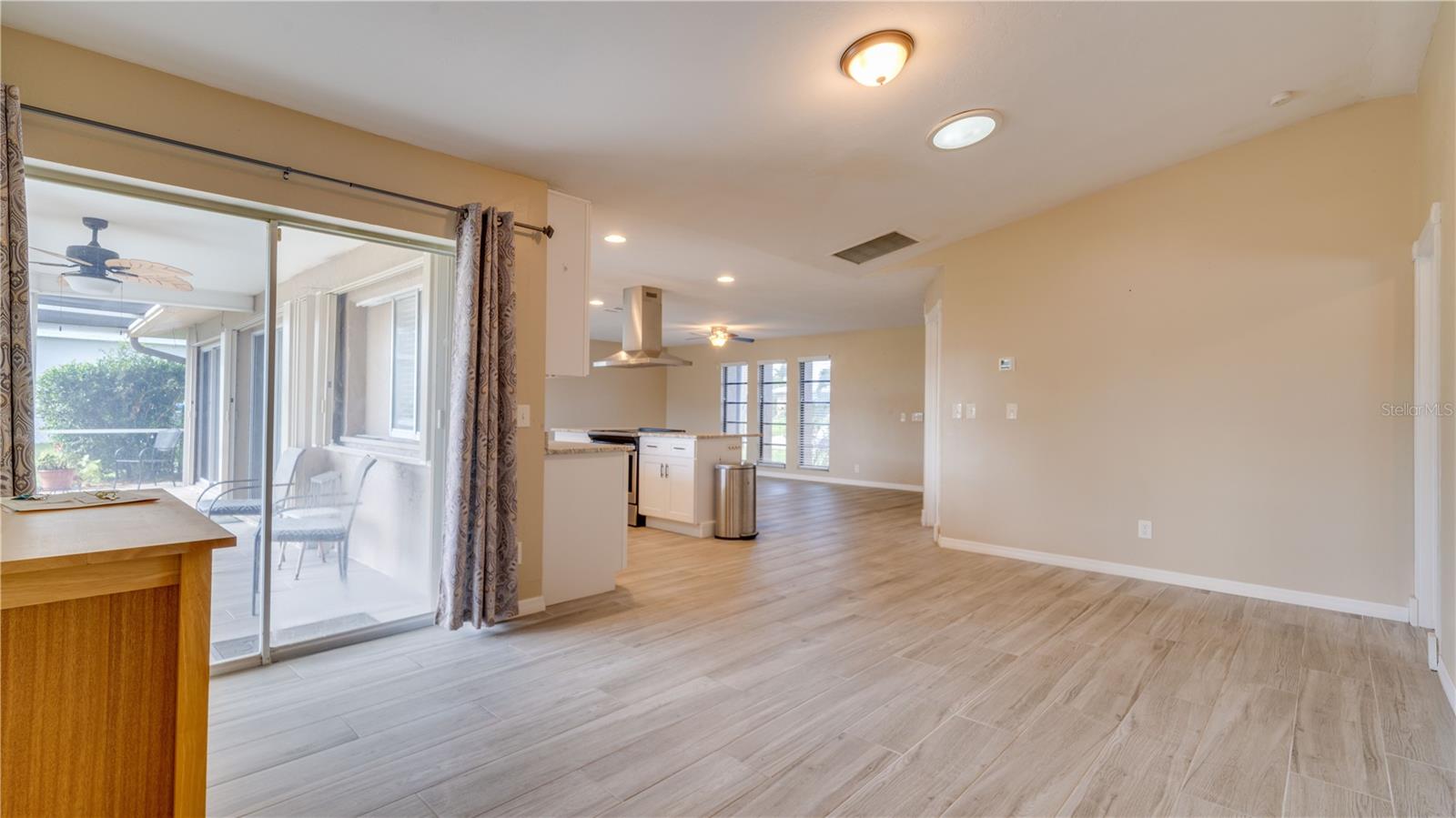 Image 11 of 28 For 1128 29th Terrace