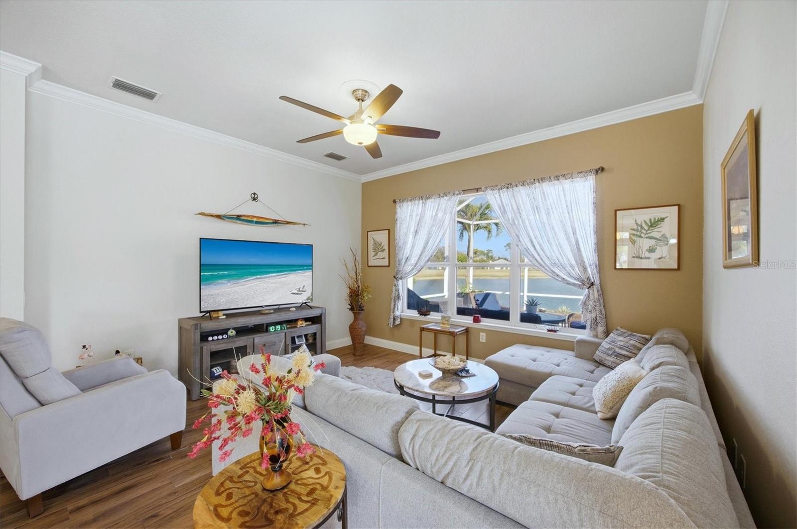 Image 13 of 73 For 2148 Boxwood Street