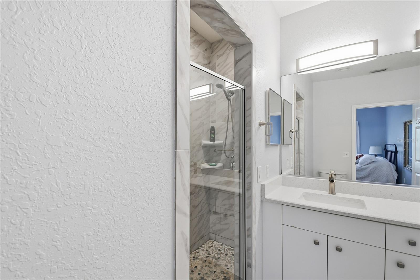 Image 17 of 39 For 3921 Cape Haze Drive 405