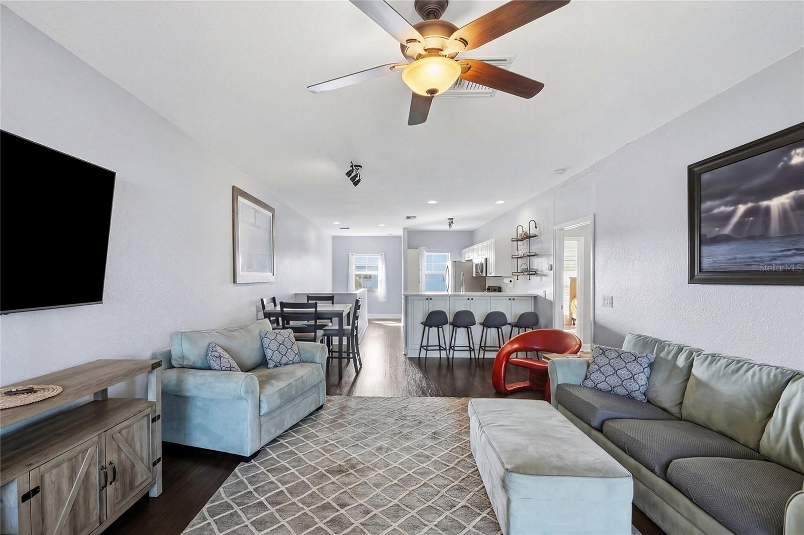 Image 19 of 39 For 3921 Cape Haze Drive 405