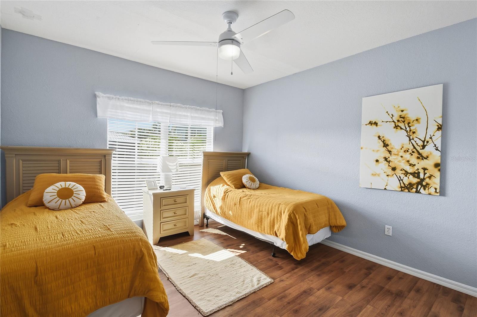 Image 21 of 39 For 3921 Cape Haze Drive 405