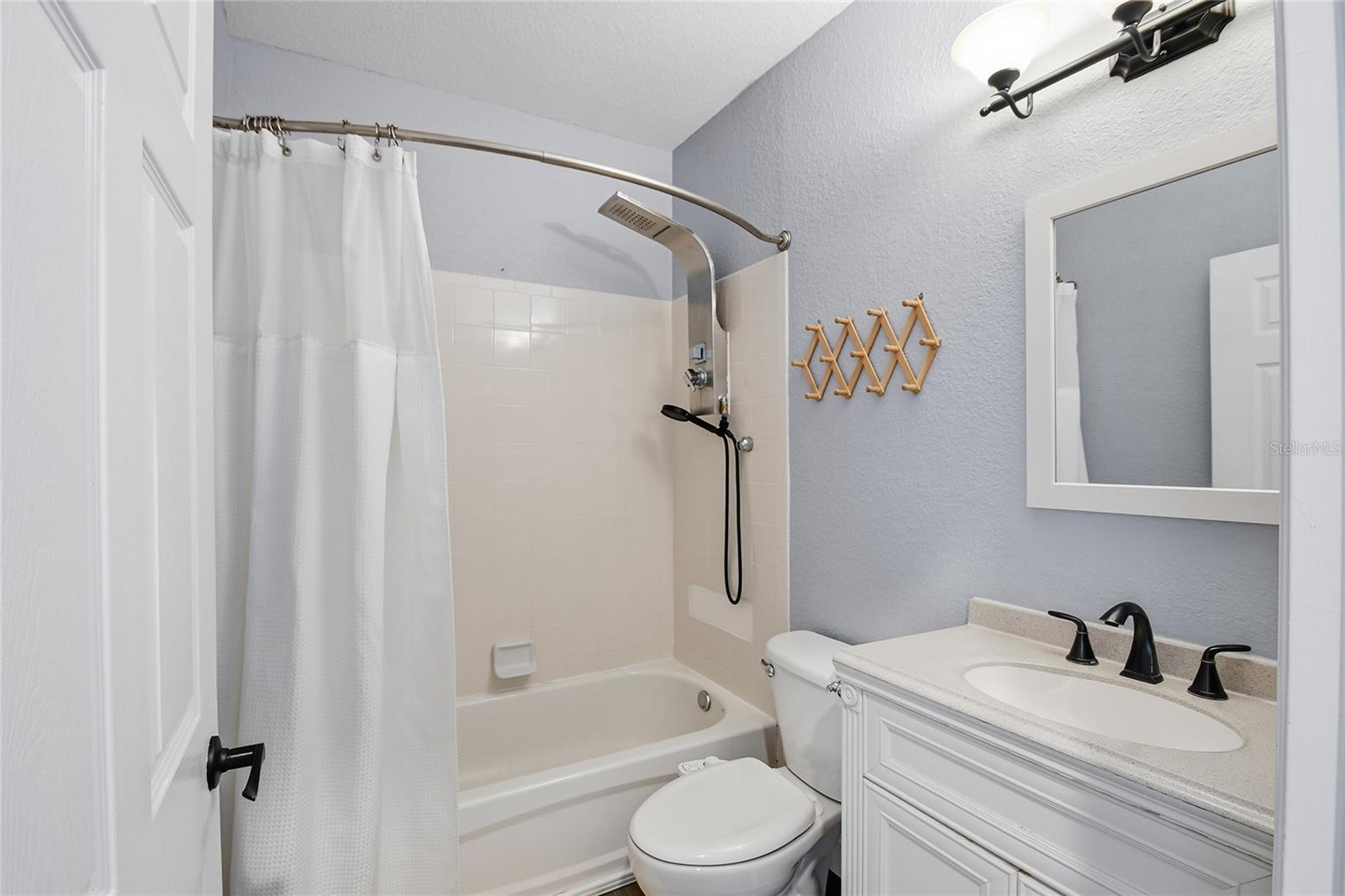 Image 24 of 39 For 3921 Cape Haze Drive 405