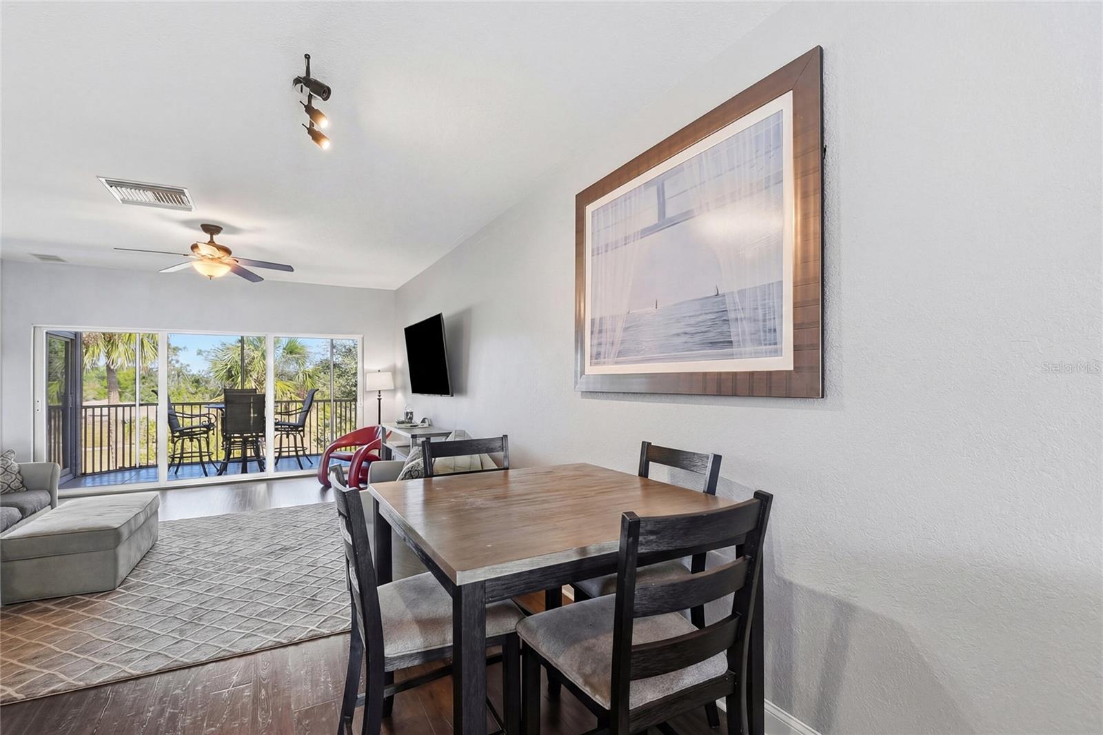 Image 9 of 39 For 3921 Cape Haze Drive 405