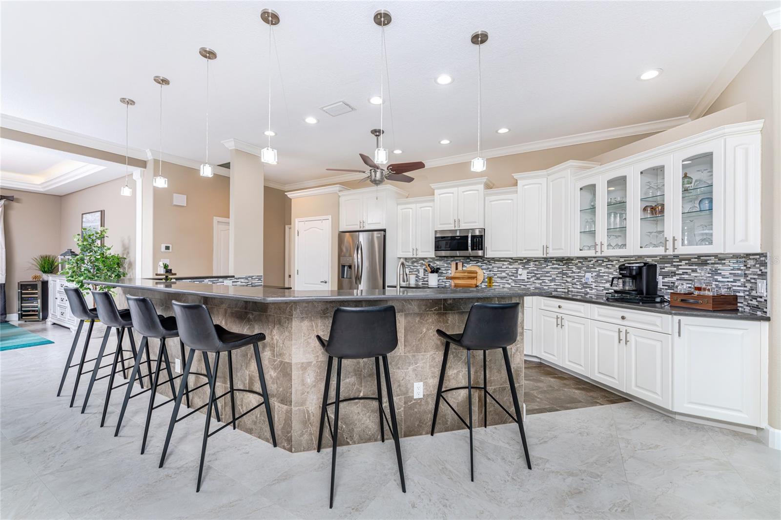 Image 17 of 72 For 3972 La Costa Island Court