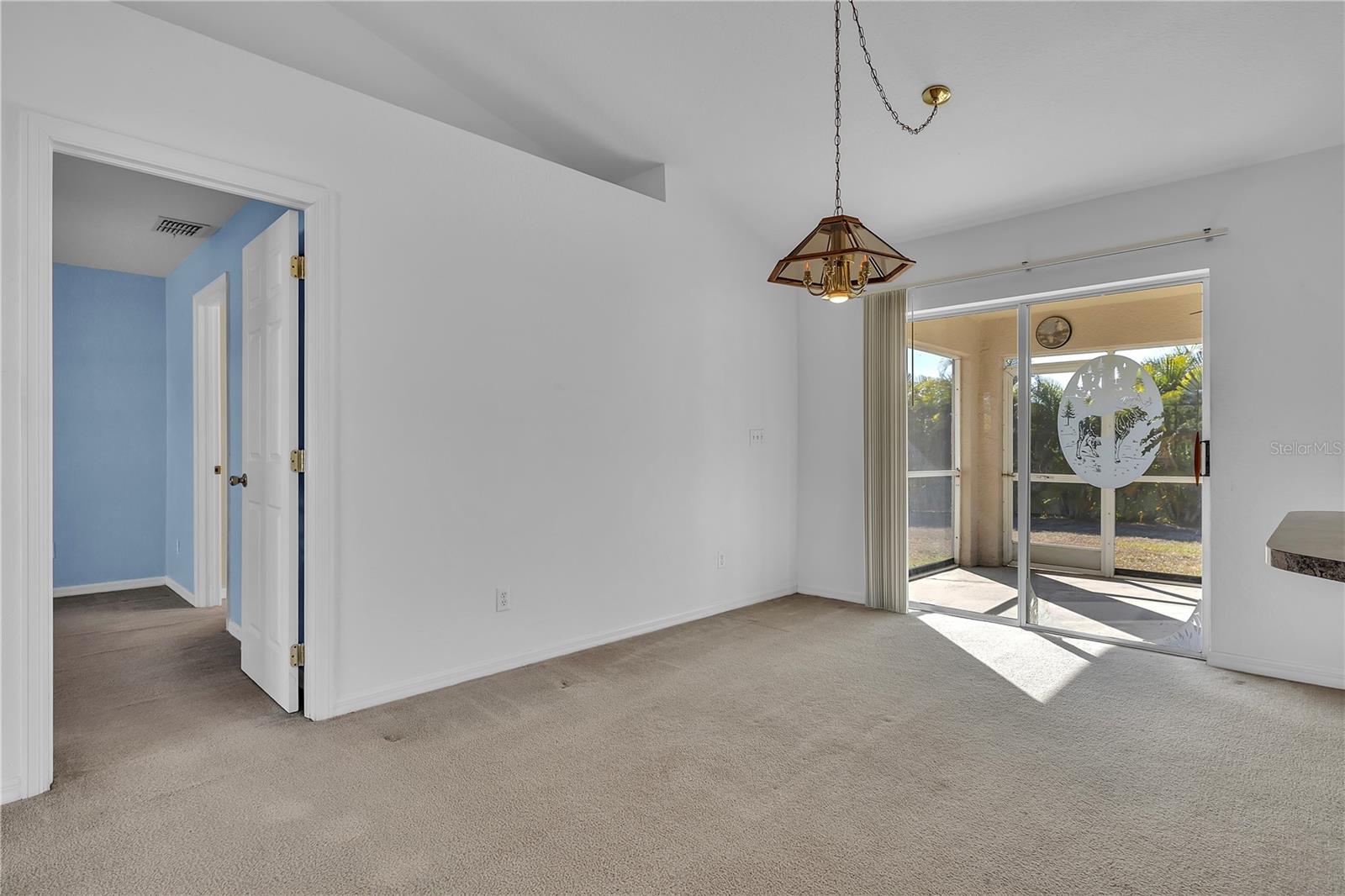 Image 13 of 44 For 916 4th Place