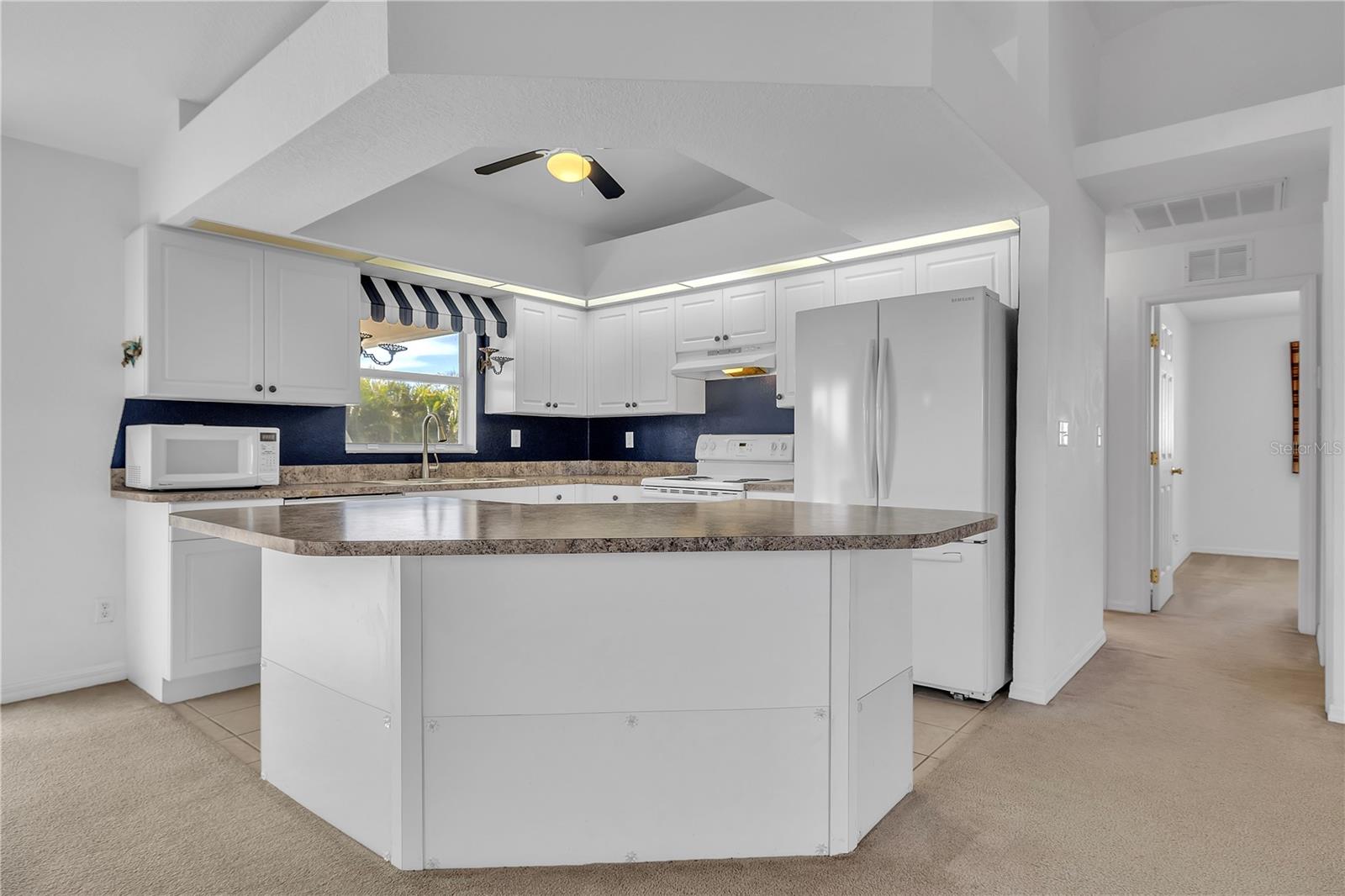 Image 7 of 44 For 916 4th Place