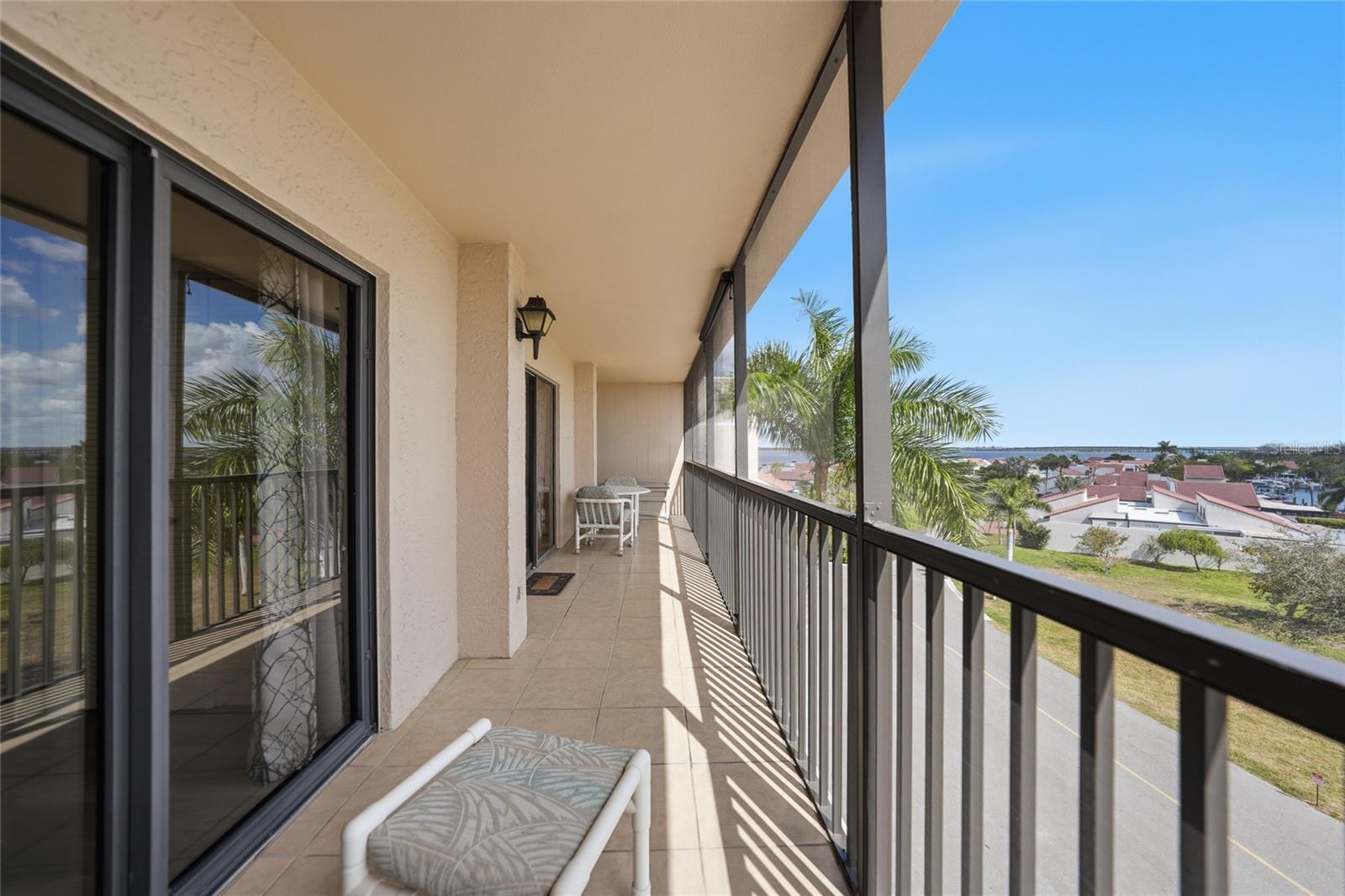 Image 14 of 24 For 25188 Marion Avenue F403