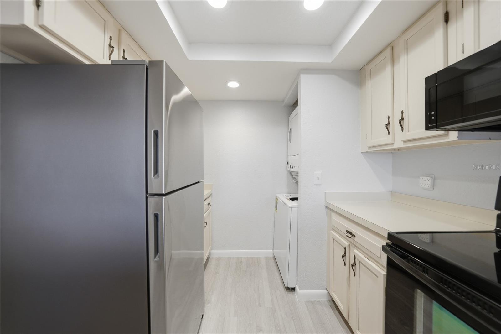 Image 9 of 24 For 25188 Marion Avenue F403