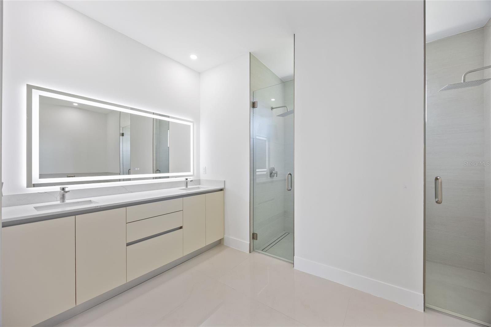 Image 19 of 43 For 14284 Ingraham Boulevard