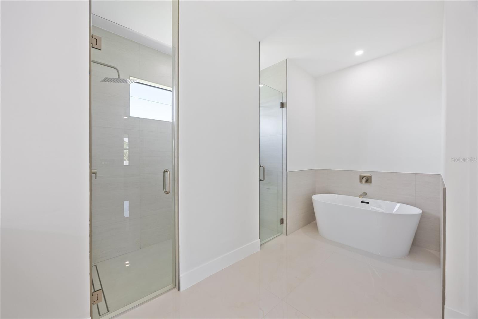 Image 20 of 43 For 14284 Ingraham Boulevard