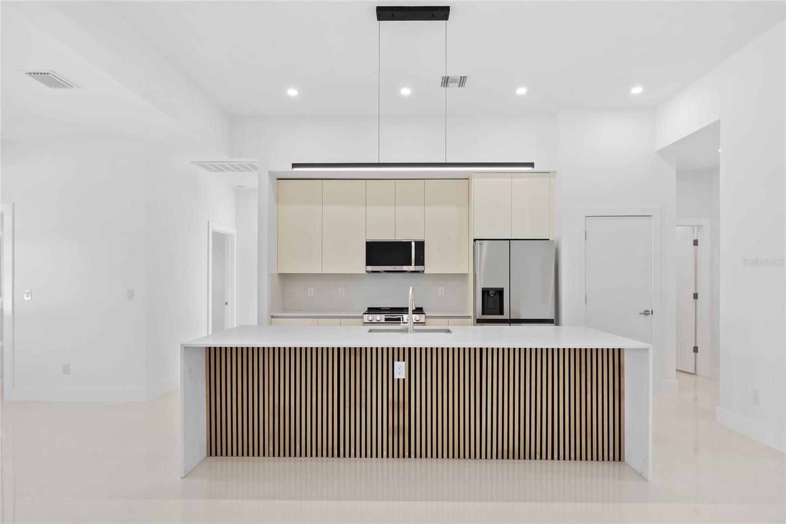 Image 9 of 43 For 14284 Ingraham Boulevard