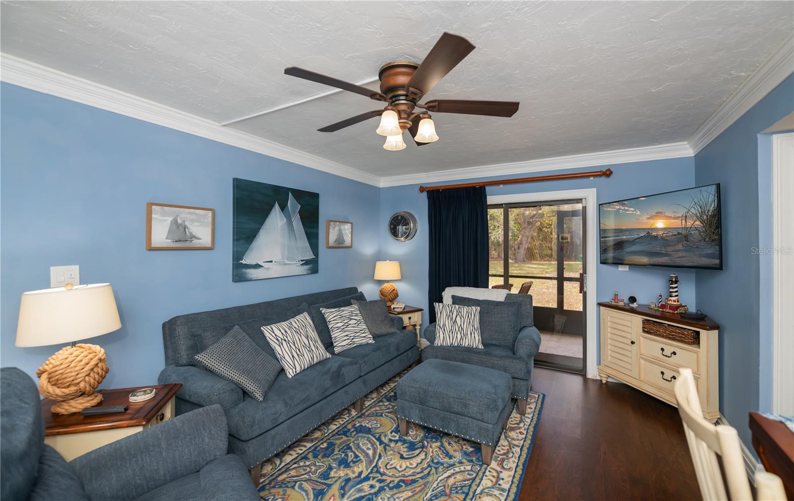 Image 13 of 66 For 19505 Quesada Avenue H101