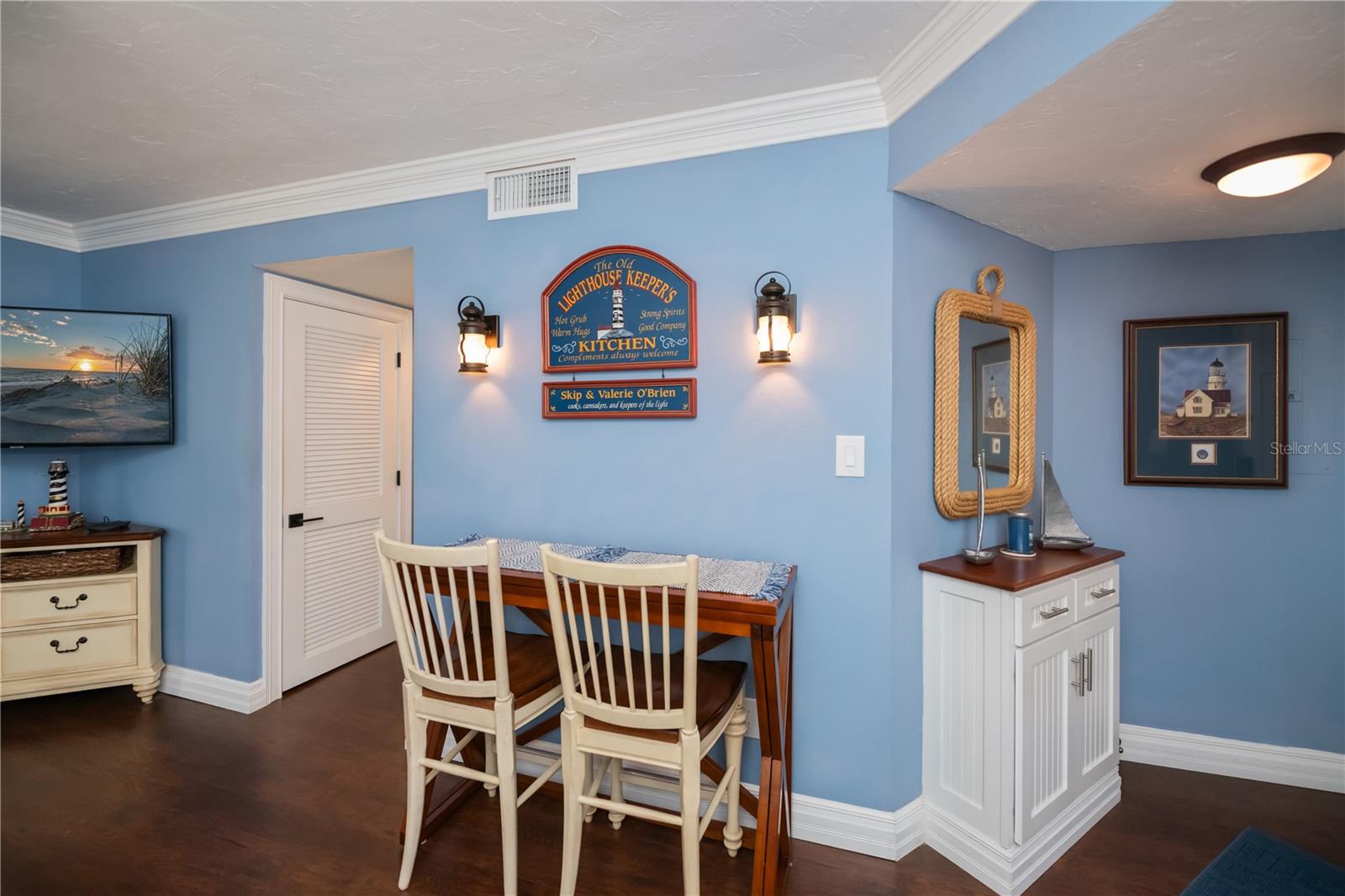 Image 19 of 66 For 19505 Quesada Avenue H101