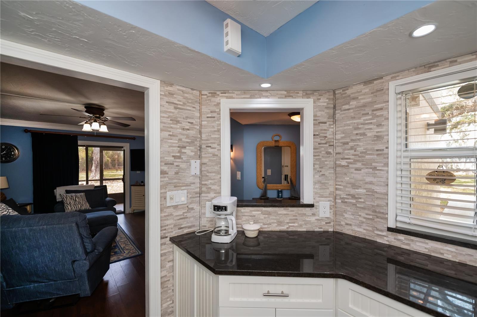 Image 25 of 66 For 19505 Quesada Avenue H101