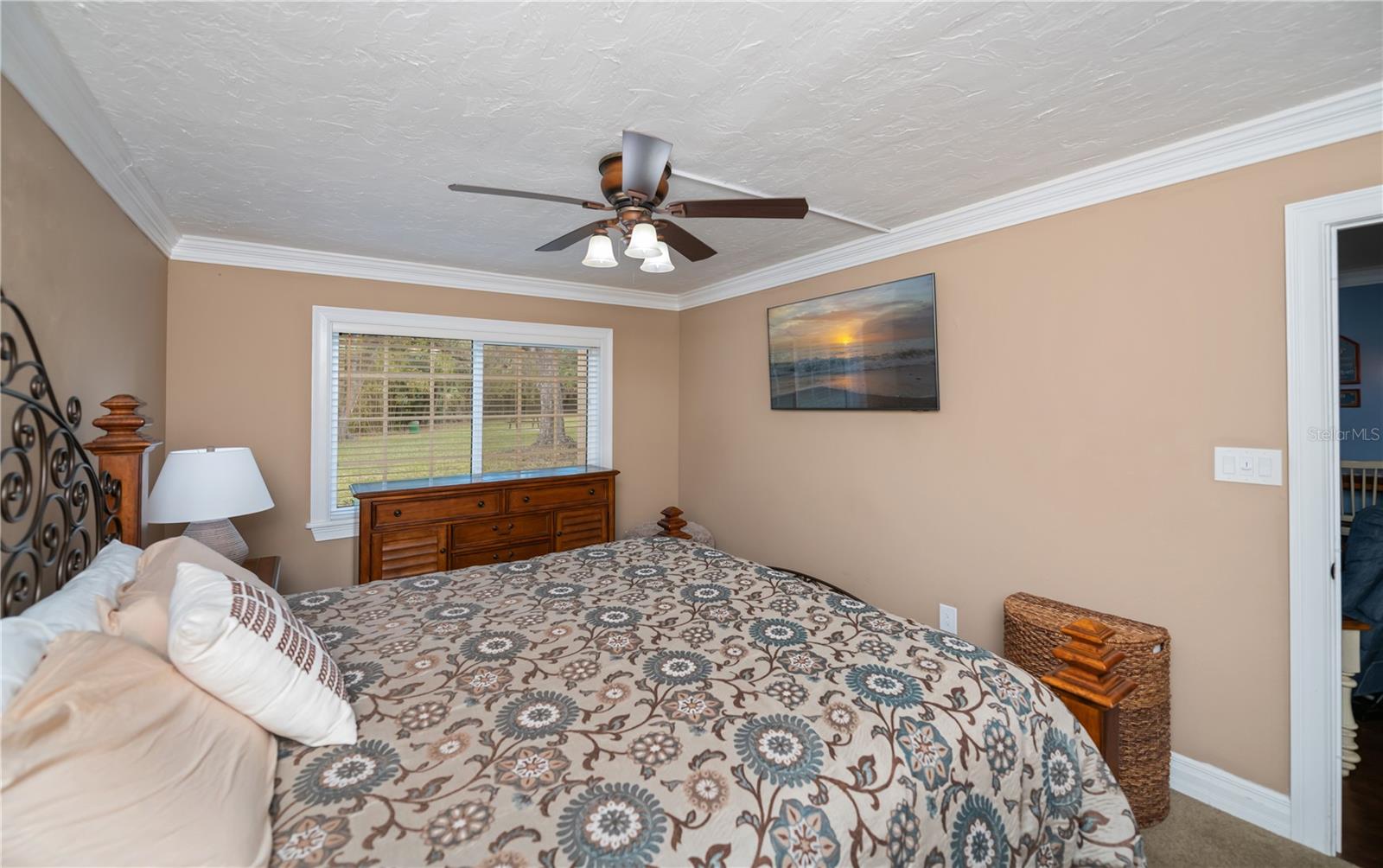 Image 28 of 66 For 19505 Quesada Avenue H101