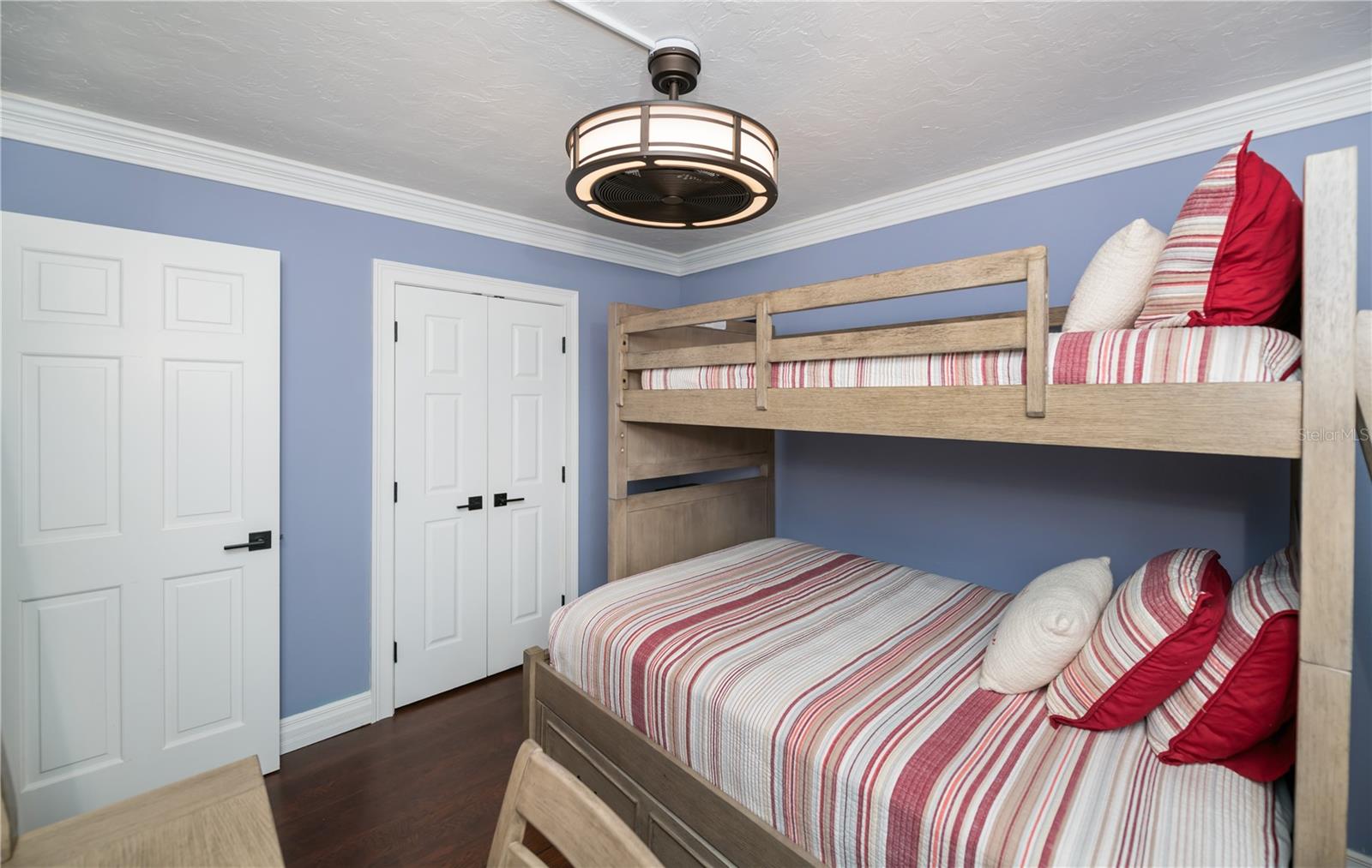 Image 46 of 66 For 19505 Quesada Avenue H101