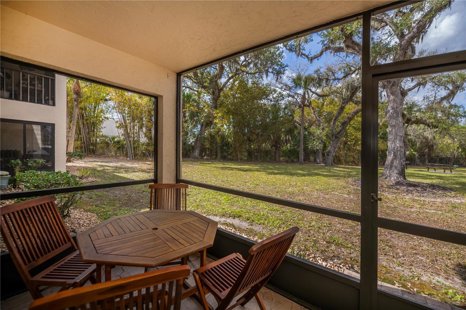 Image 48 of 66 For 19505 Quesada Avenue H101