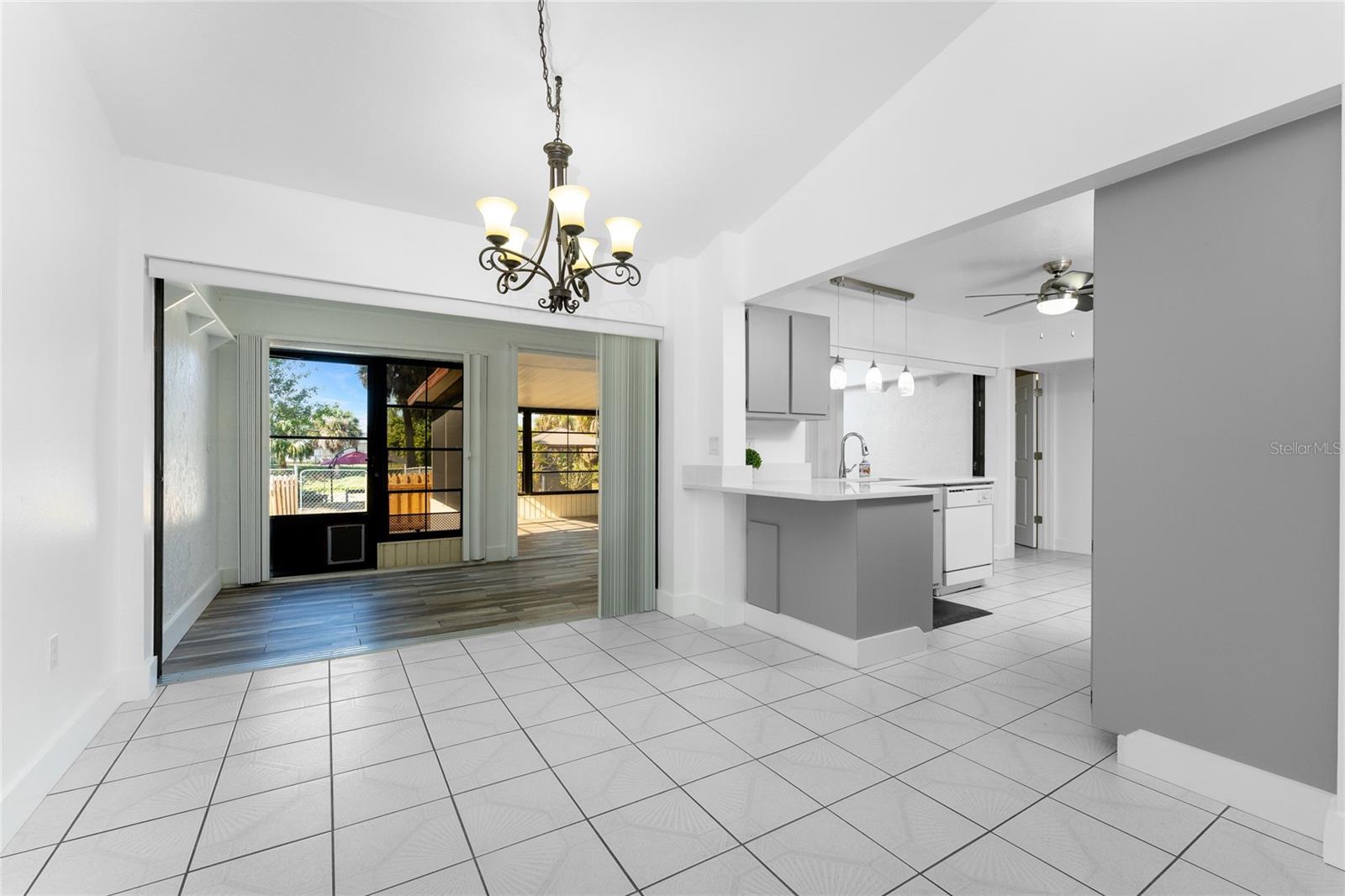 Image 10 of 75 For 1461 Alton Road