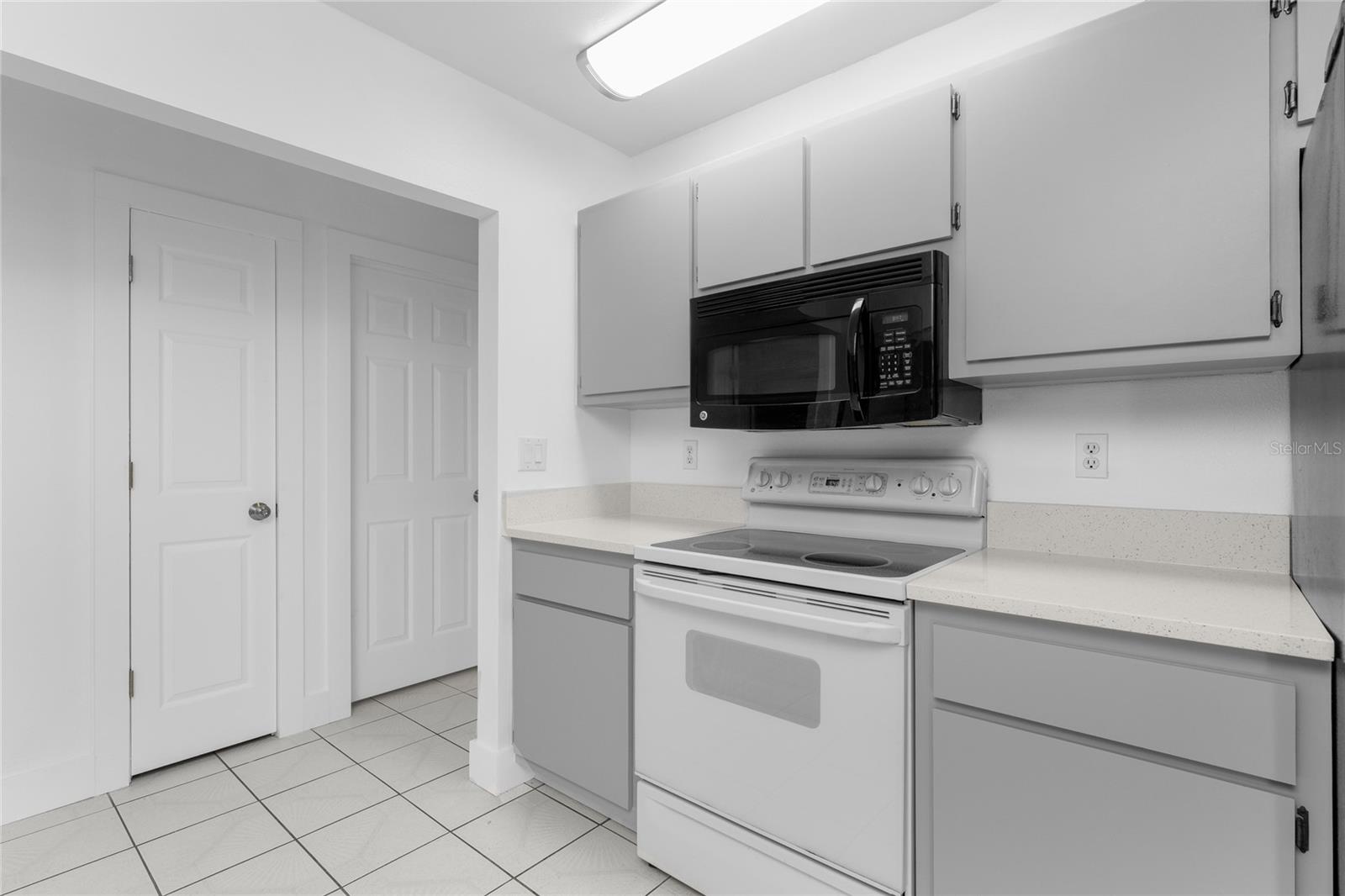 Image 14 of 75 For 1461 Alton Road