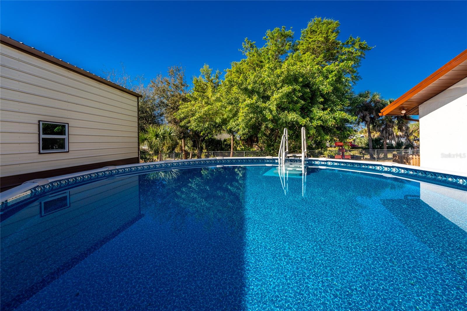 Image 44 of 75 For 1461 Alton Road