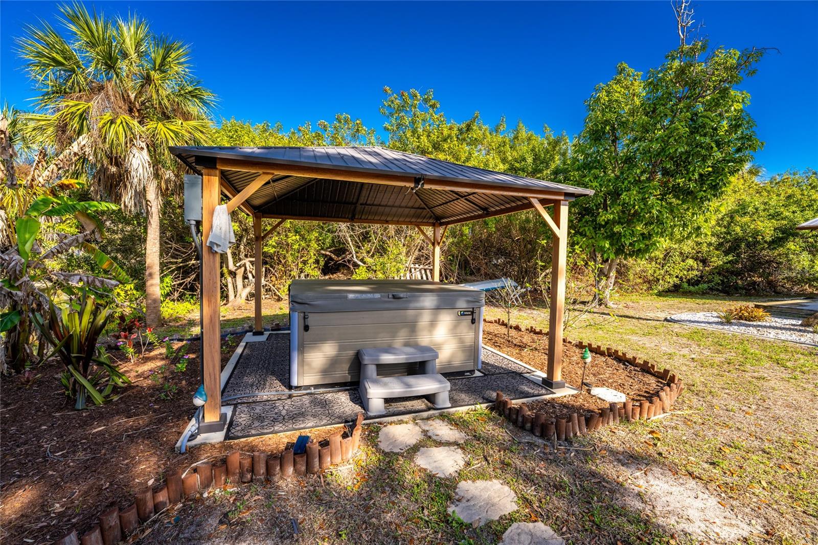 Image 48 of 75 For 1461 Alton Road