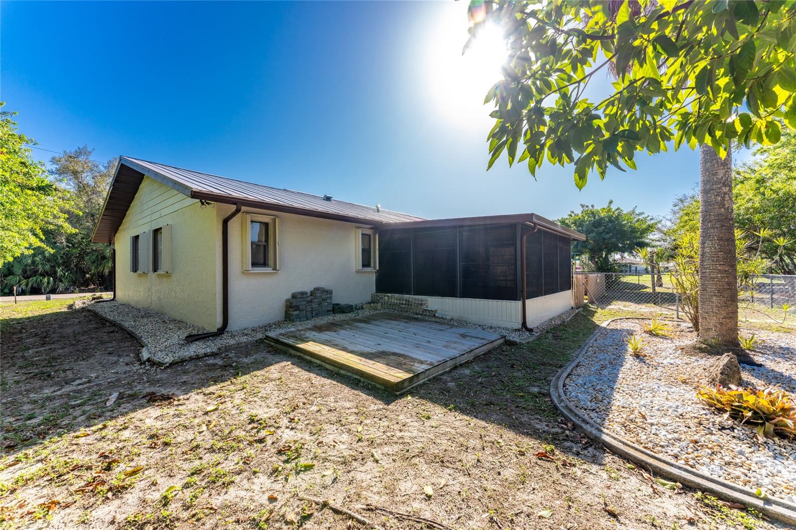 Image 50 of 75 For 1461 Alton Road